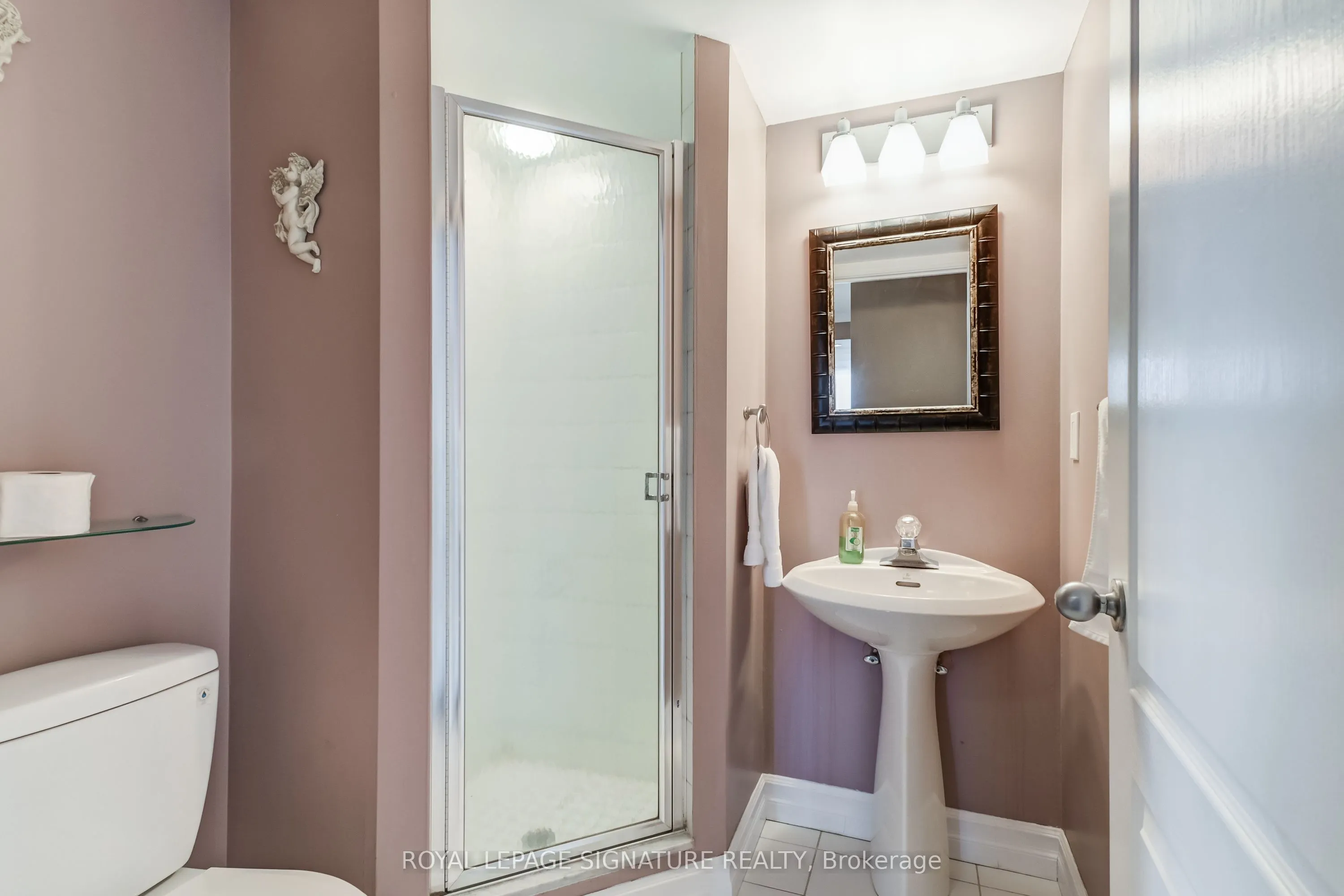 75 King Street E, #1105