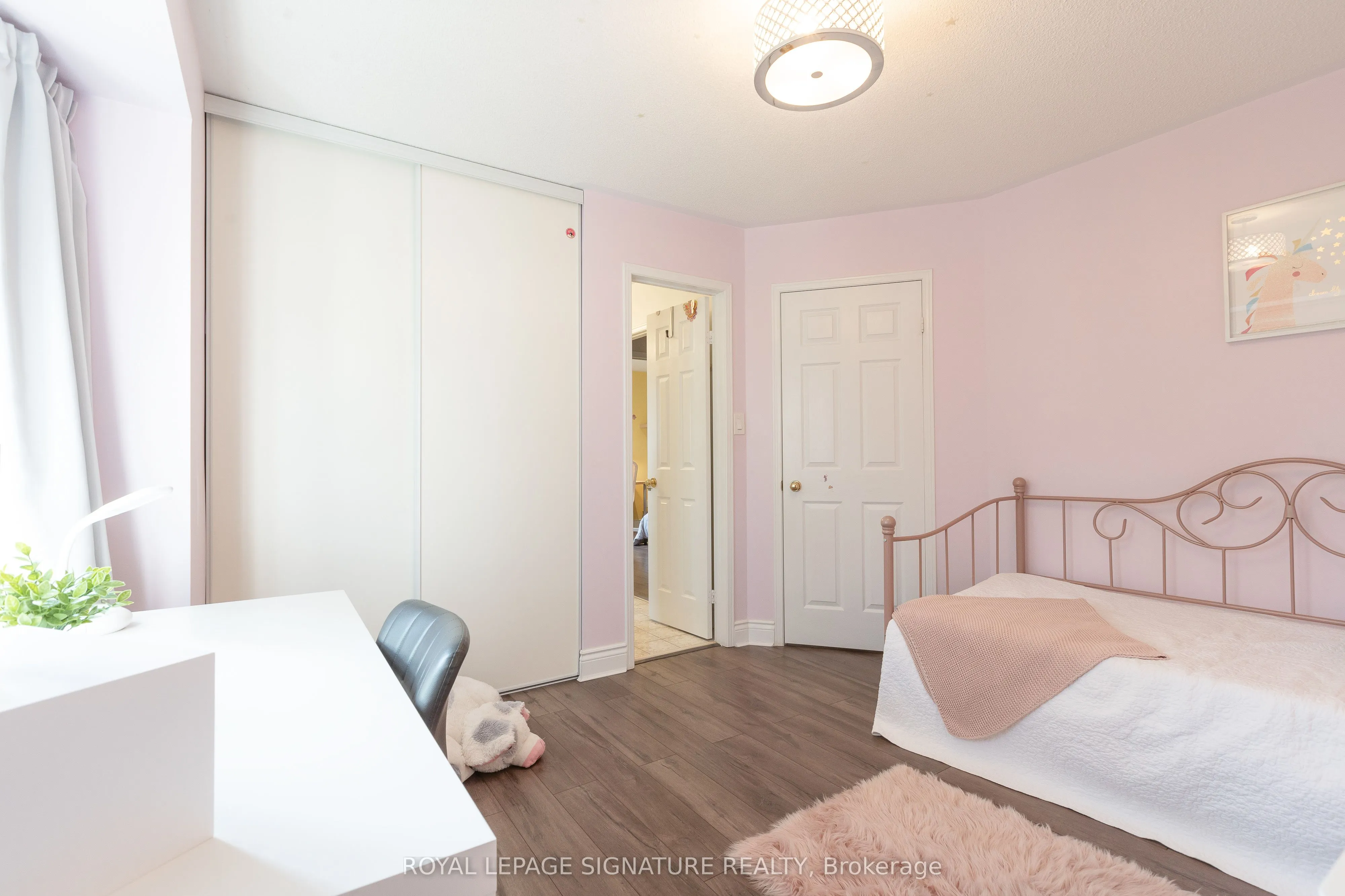 1184 Parkwest Place, #29
