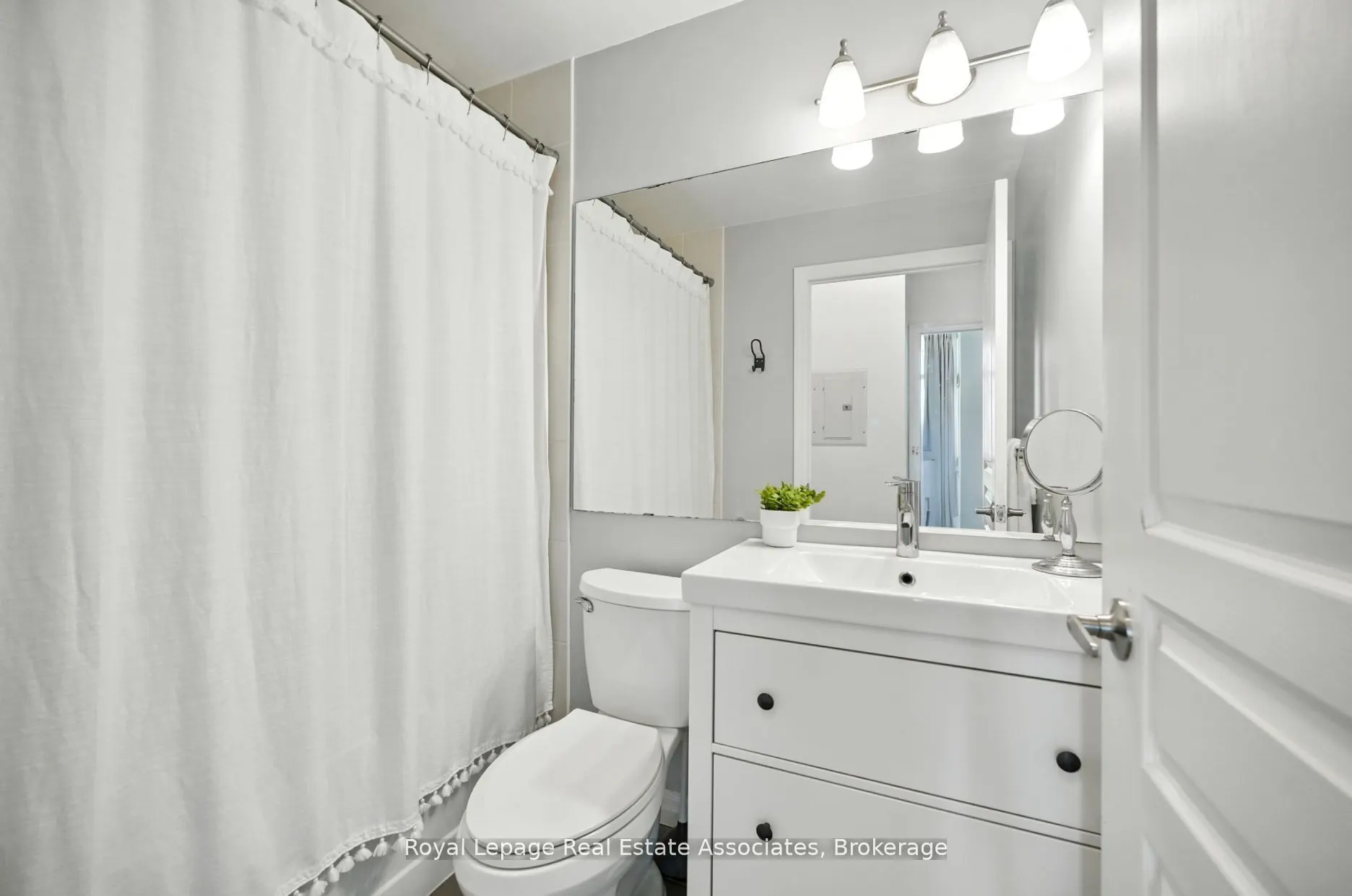 223 Webb Drive, #2008