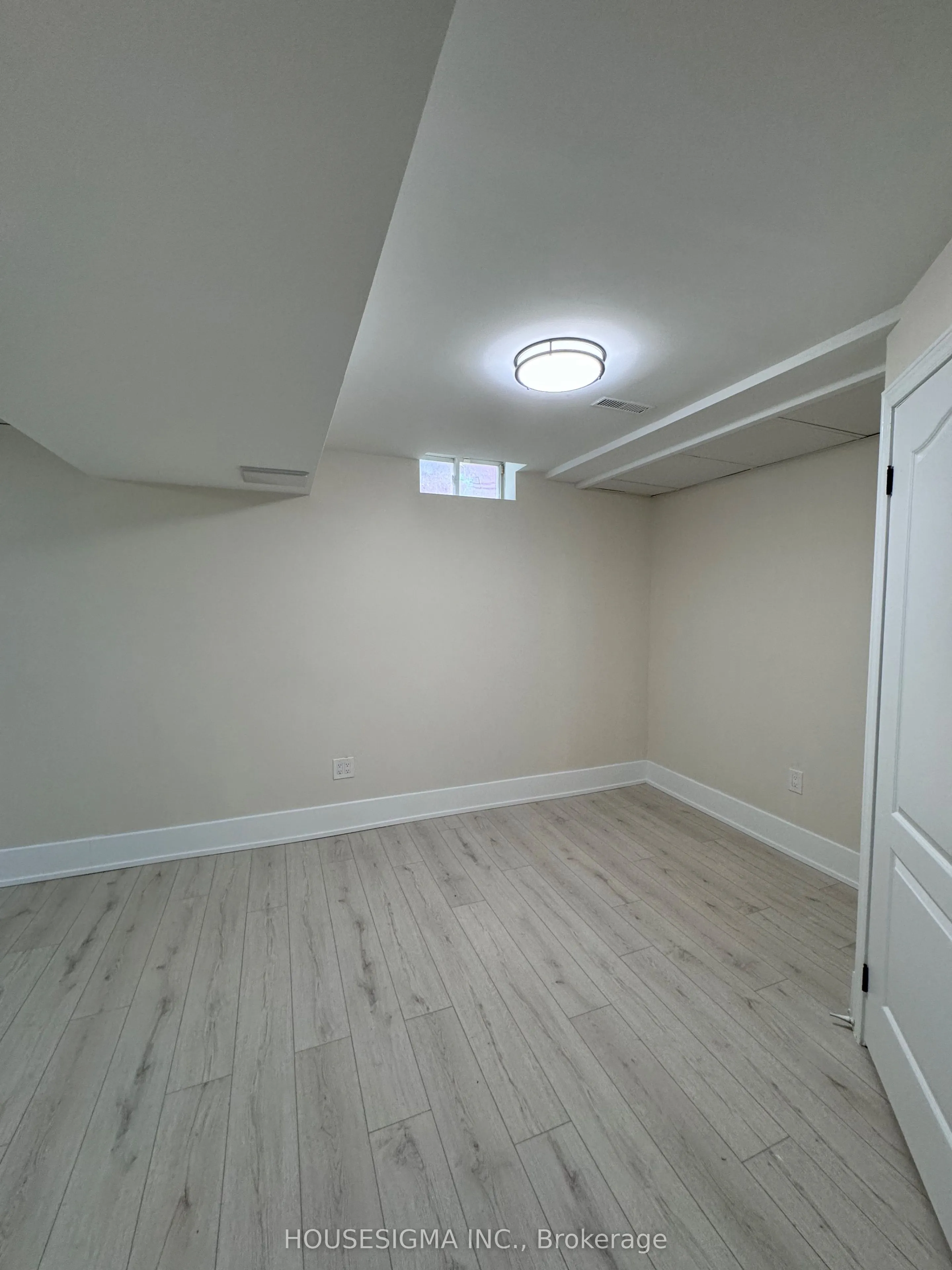 35 Asterwind Crescent