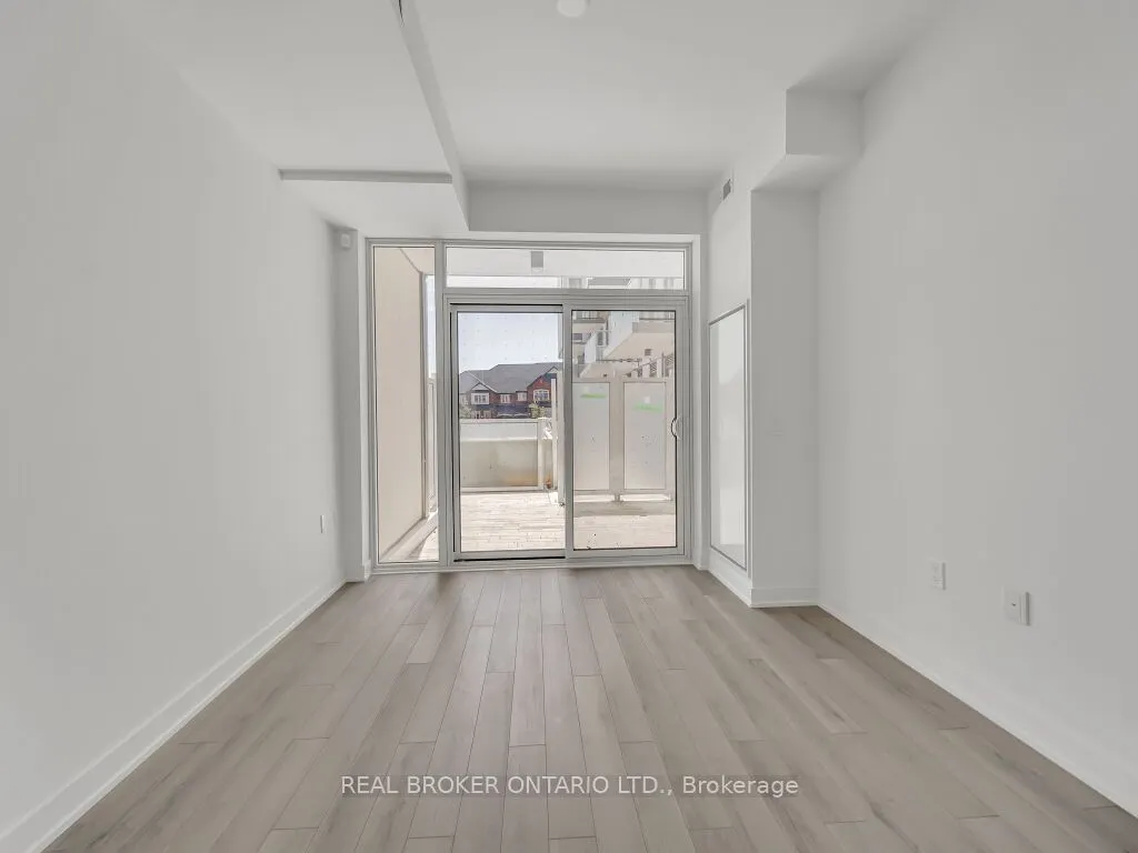 1005 Dundas Street E, #116