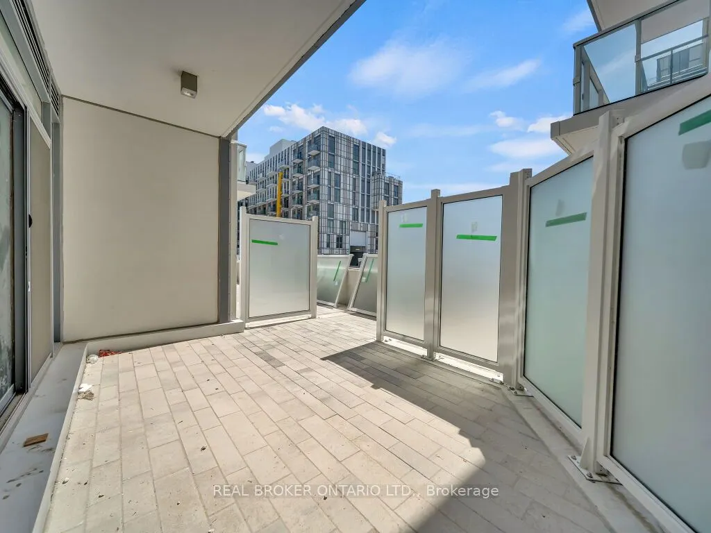 1005 Dundas Street E, #116