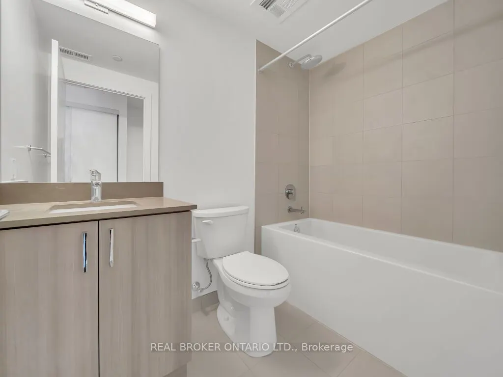 1005 Dundas Street E, #116