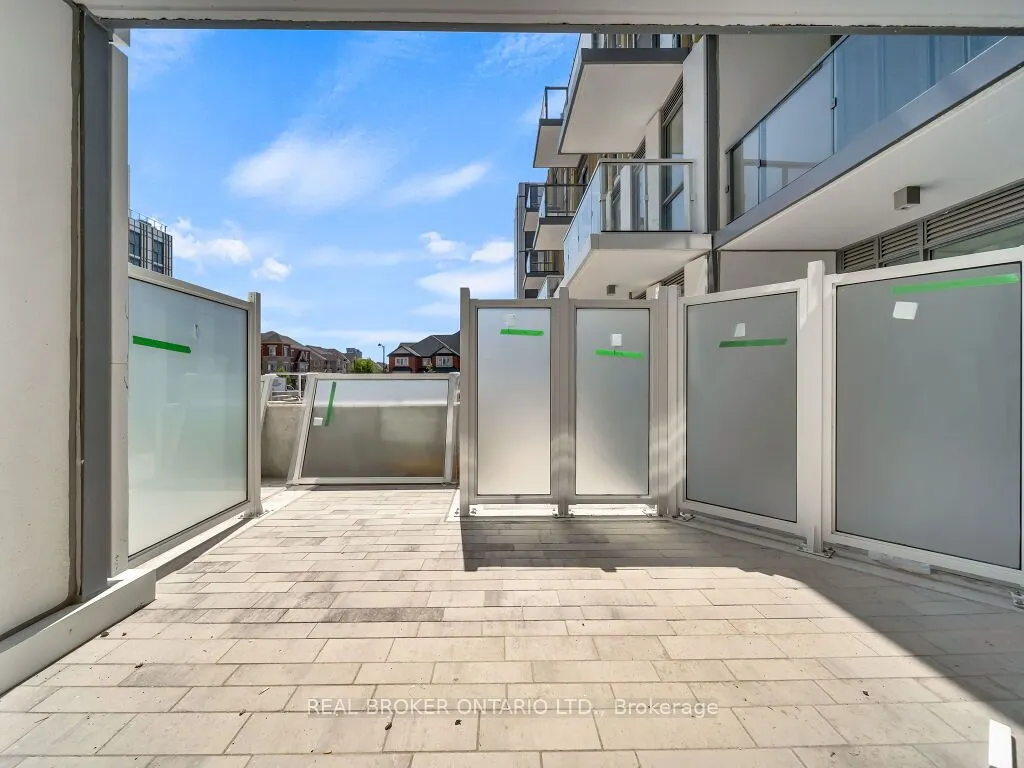 1005 Dundas Street E, #116