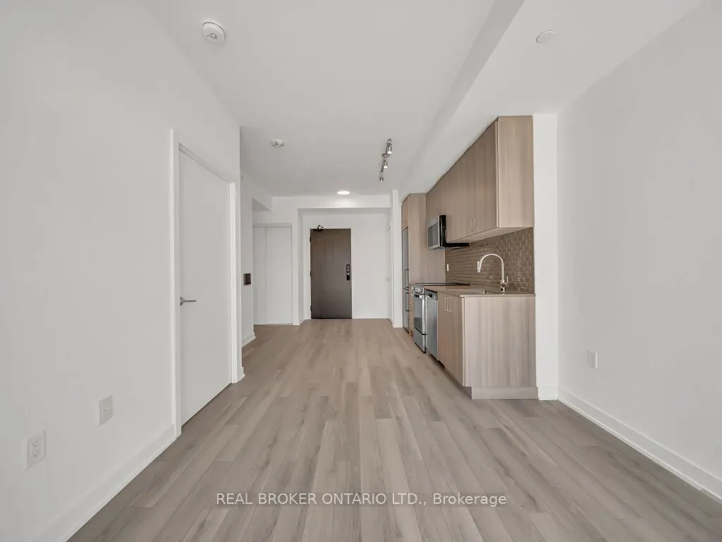 1005 Dundas Street E, #116