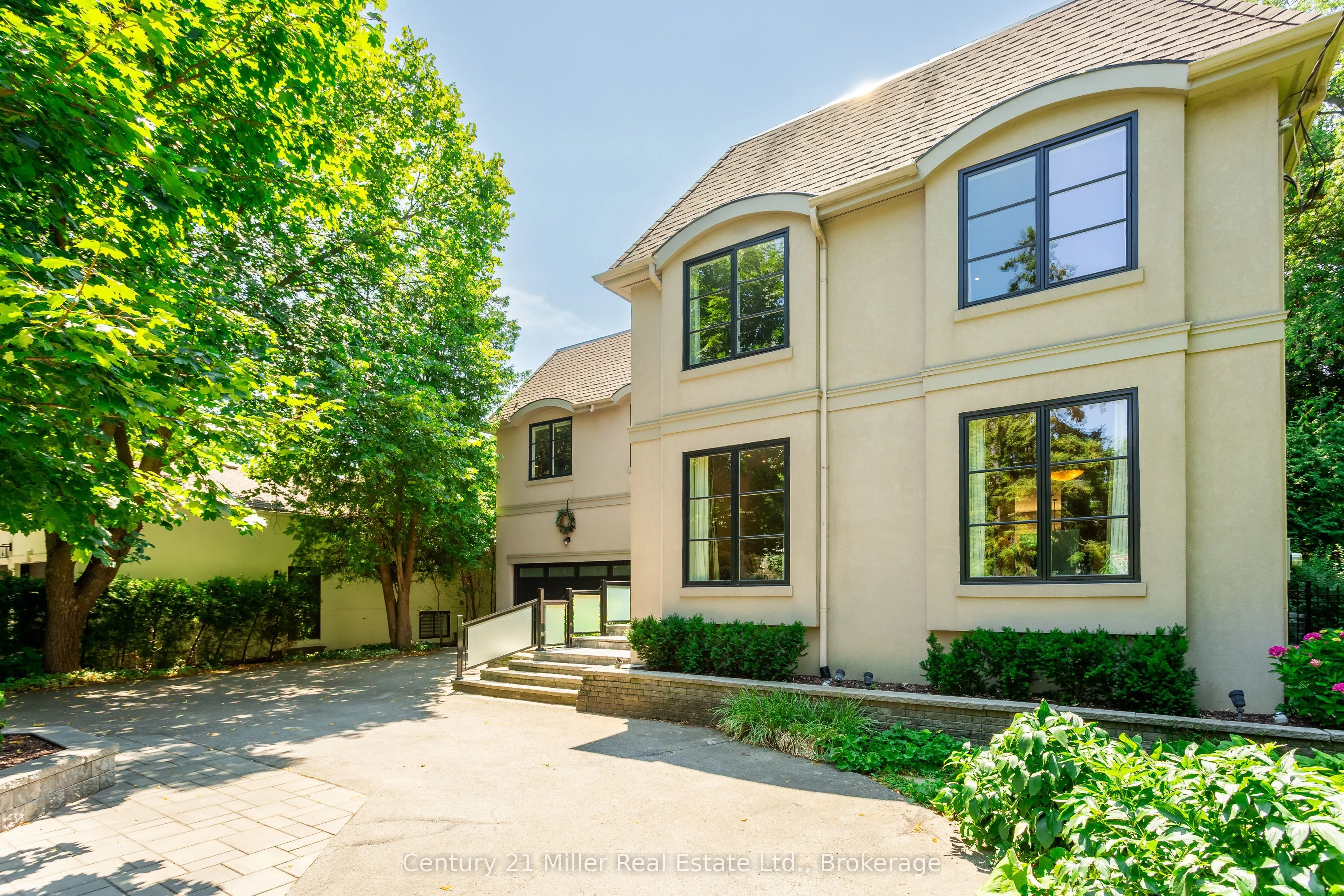 412 Maple Grove Drive