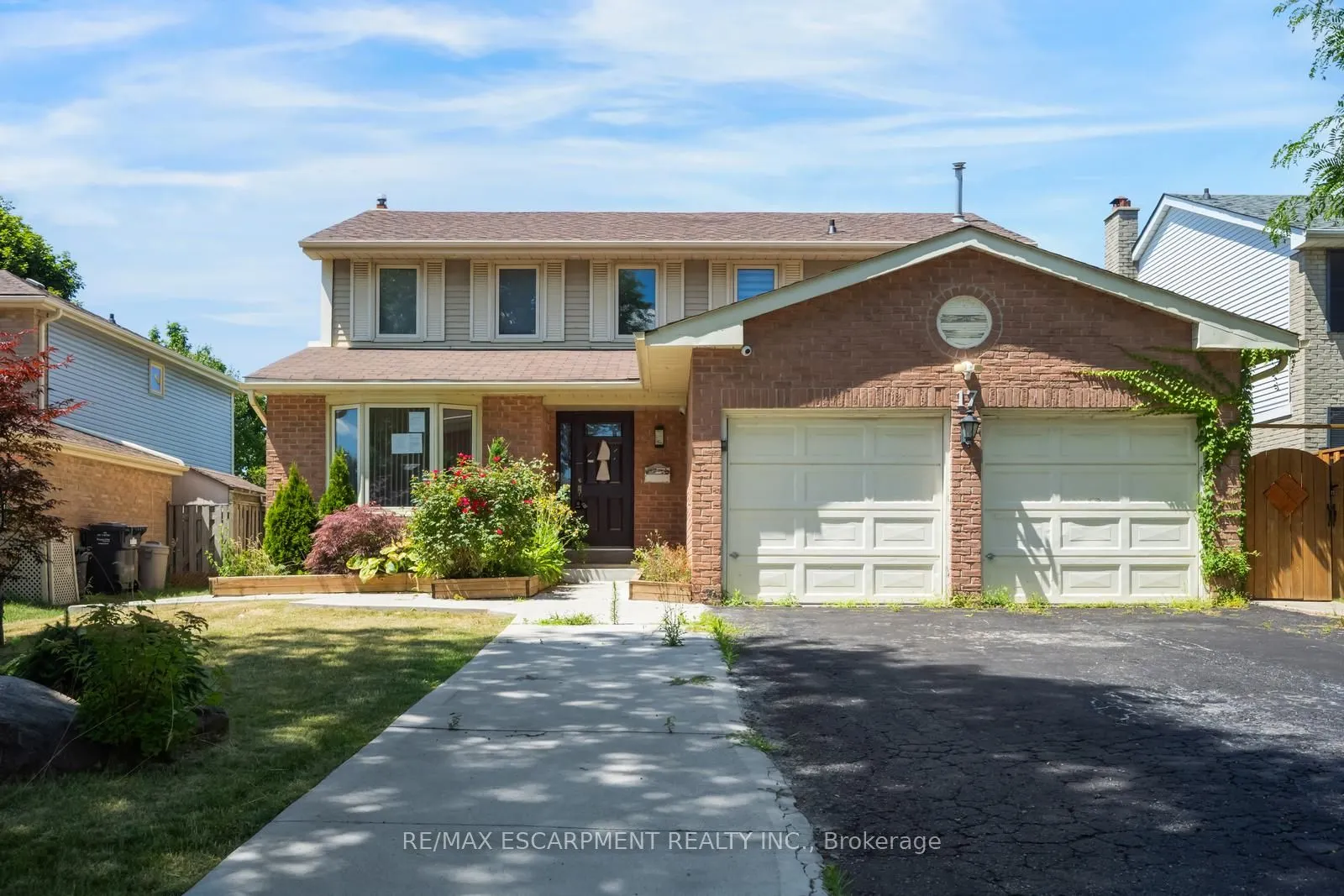 17 Nantucket Crescent