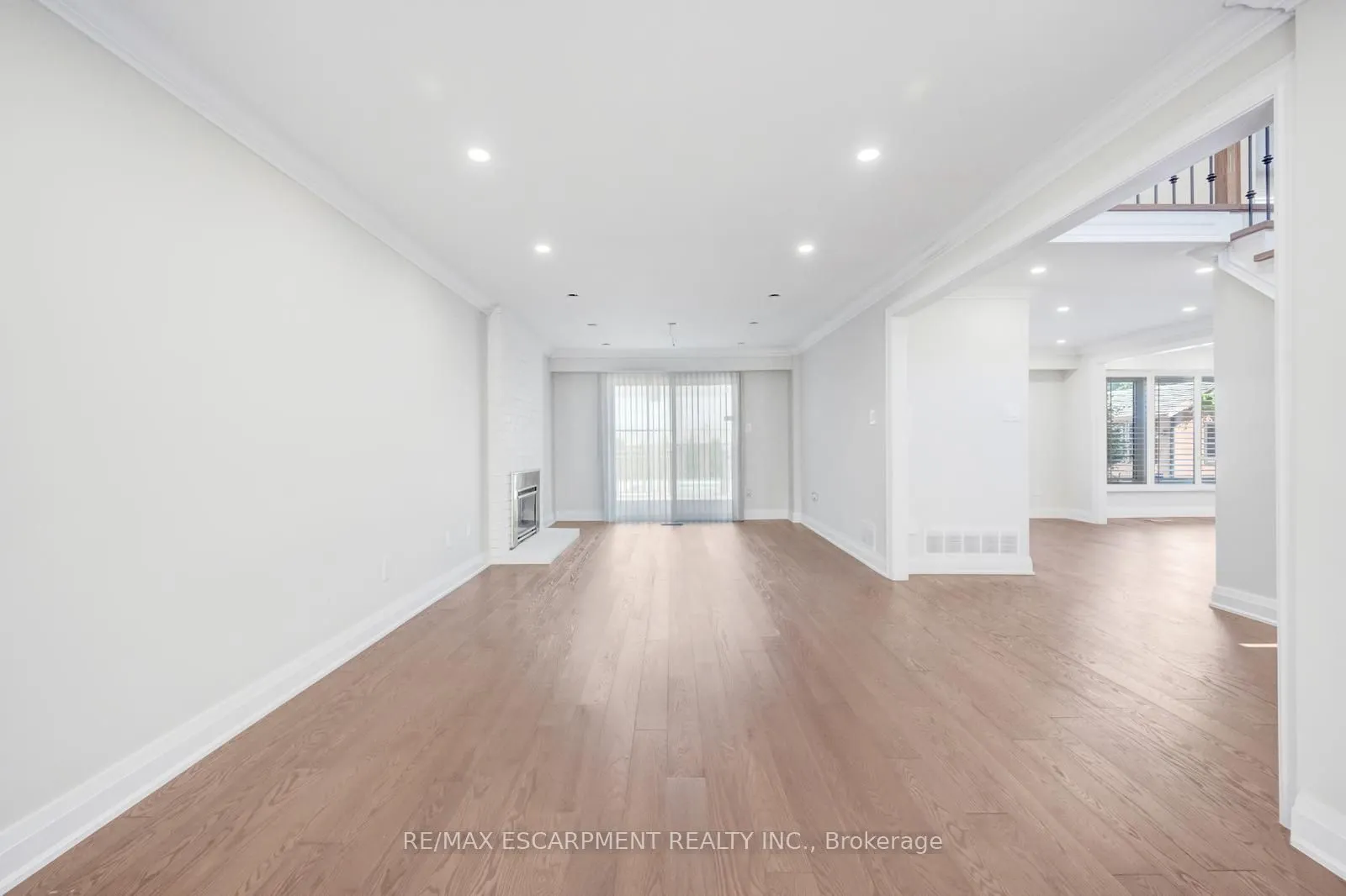 17 Nantucket Crescent
