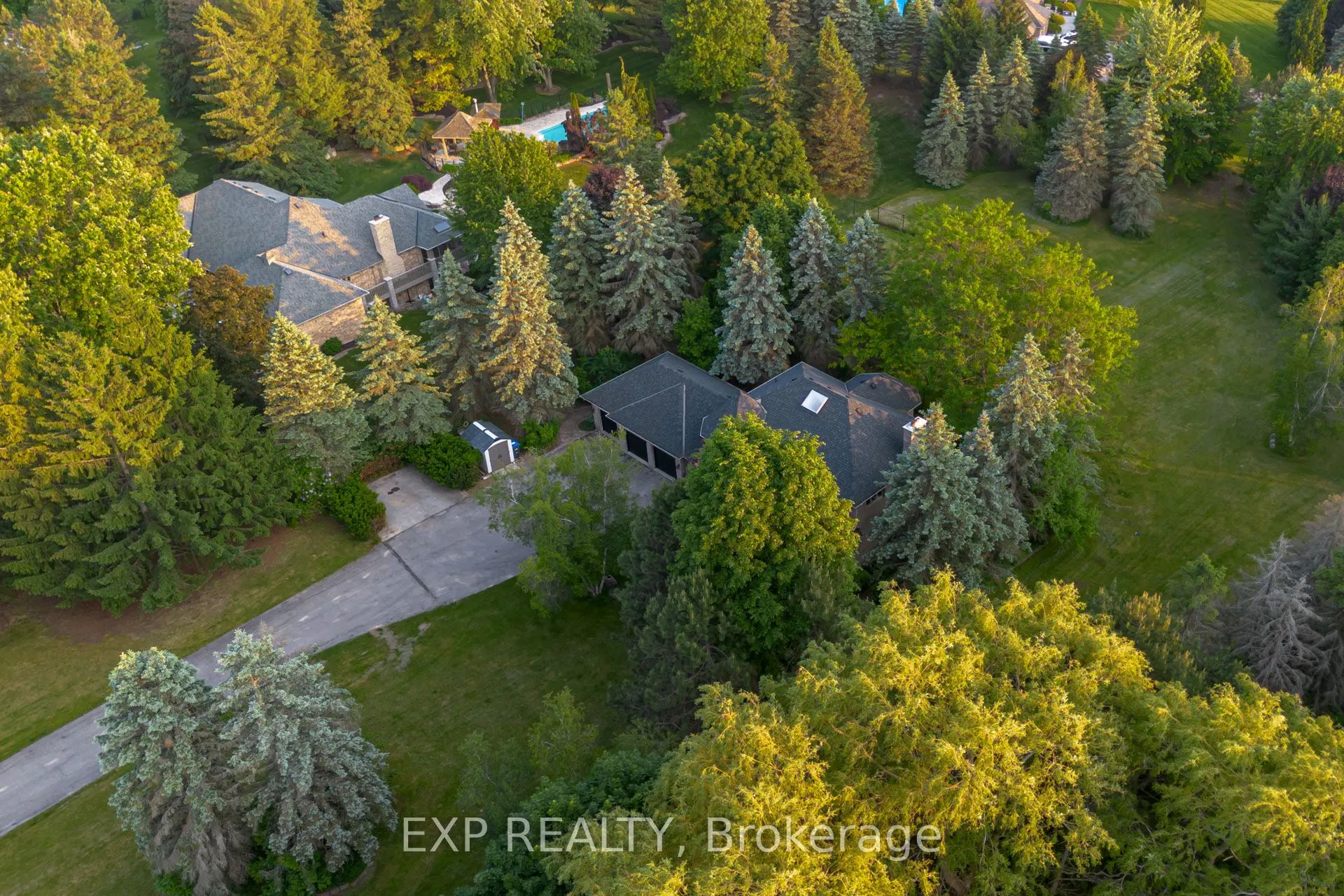 8 Humber Trail