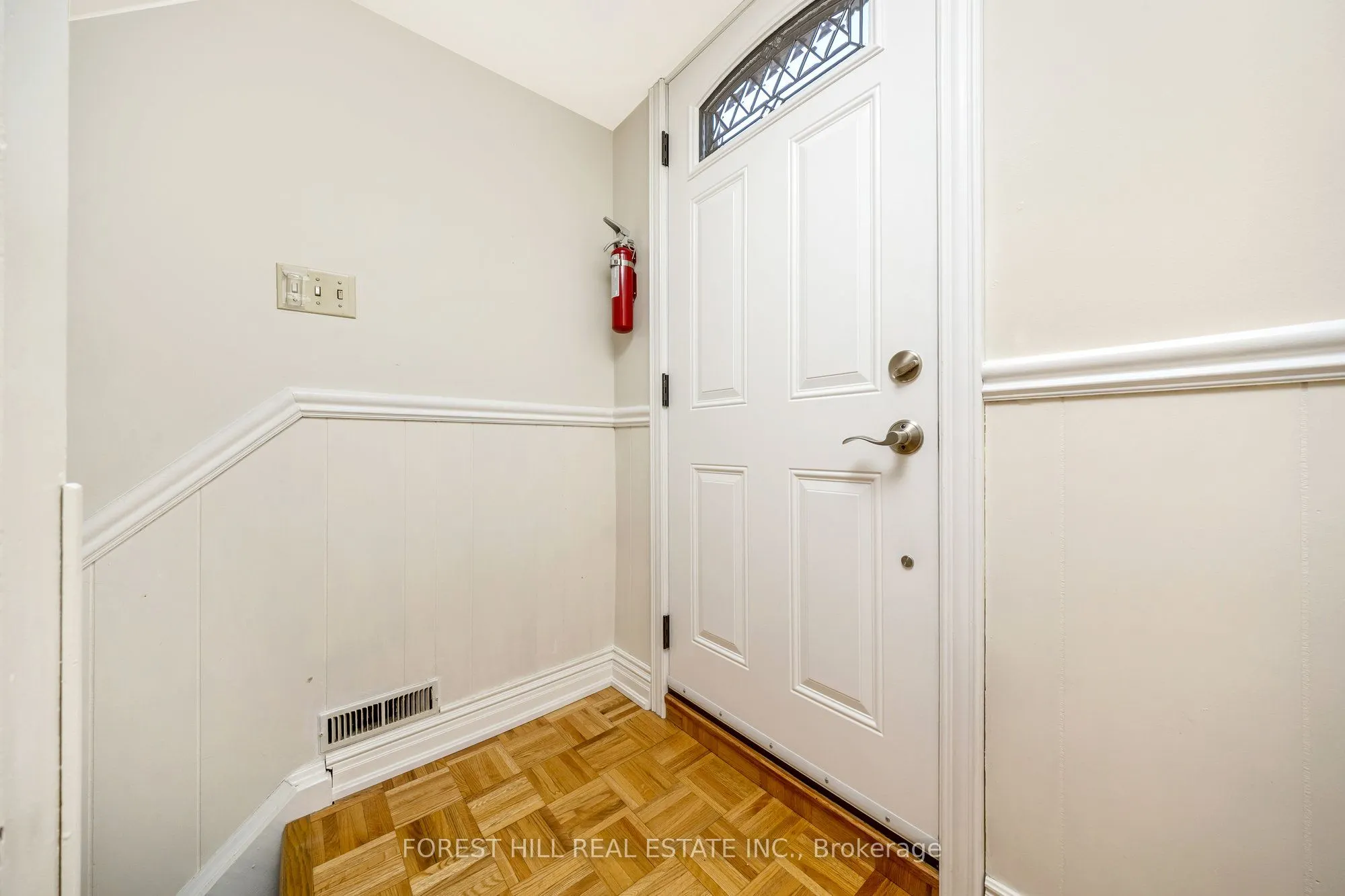 3441 Charmaine Heights
