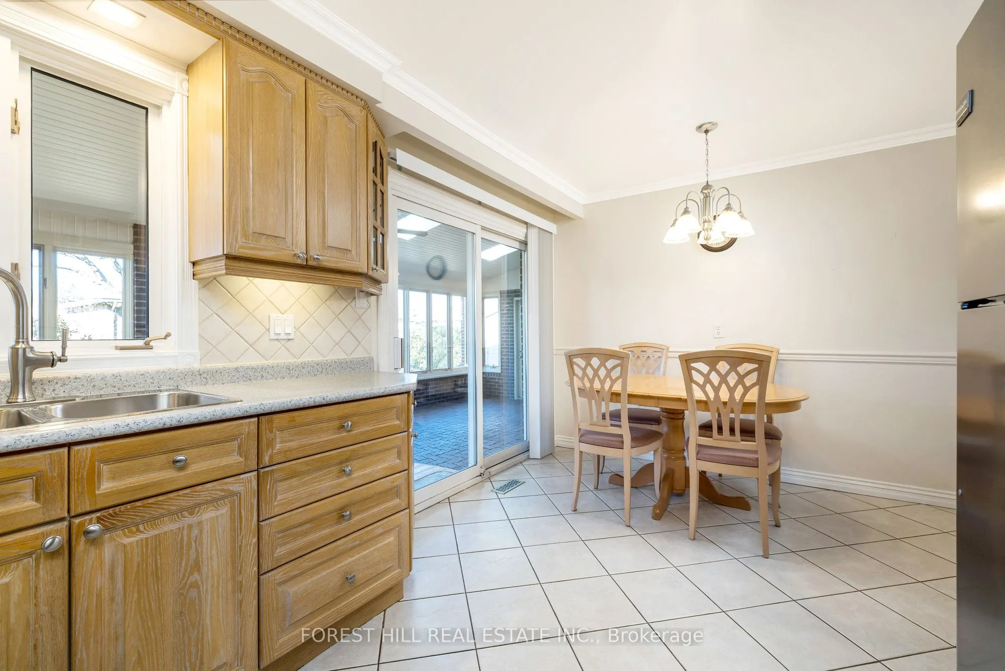 3441 Charmaine Heights