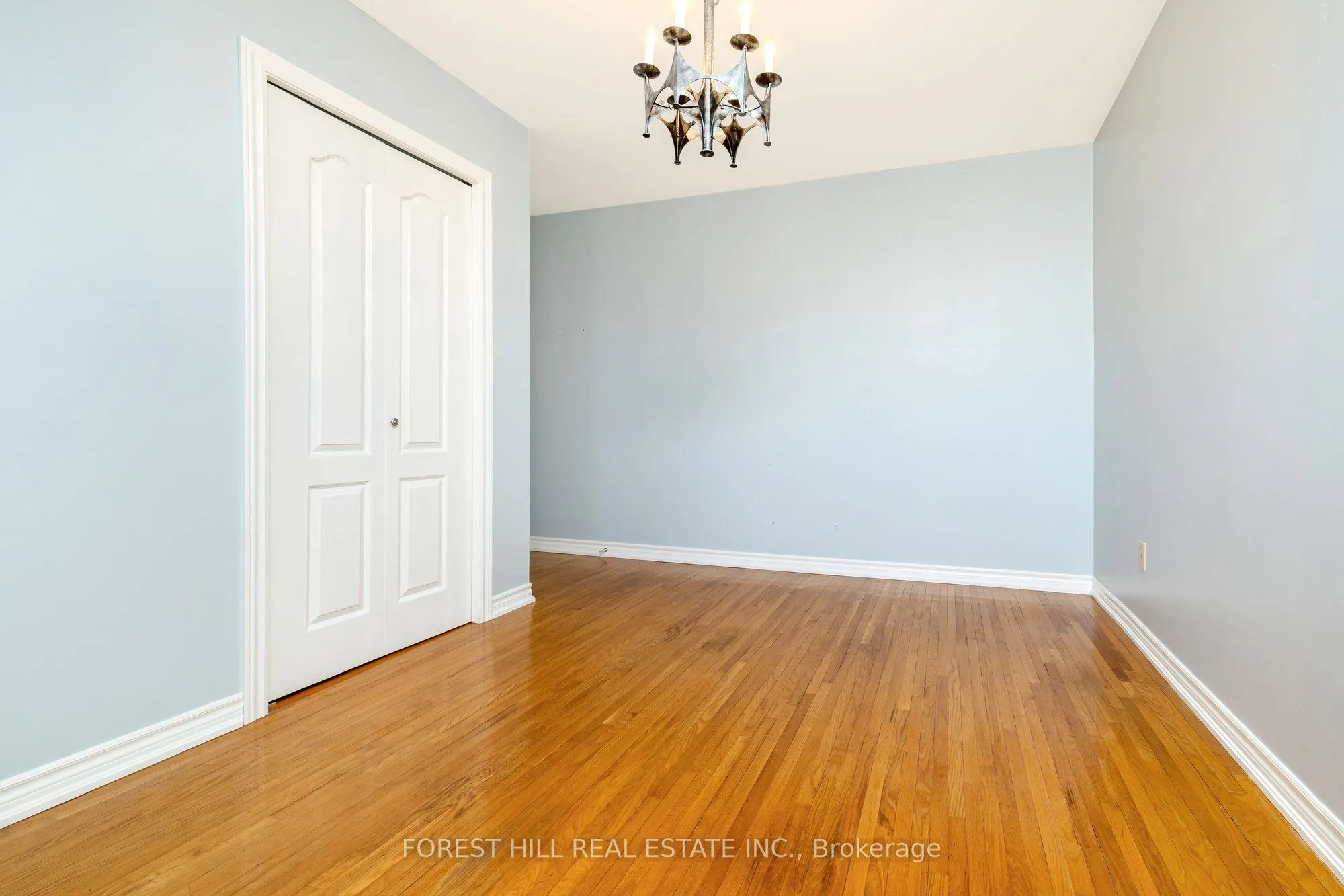 3441 Charmaine Heights