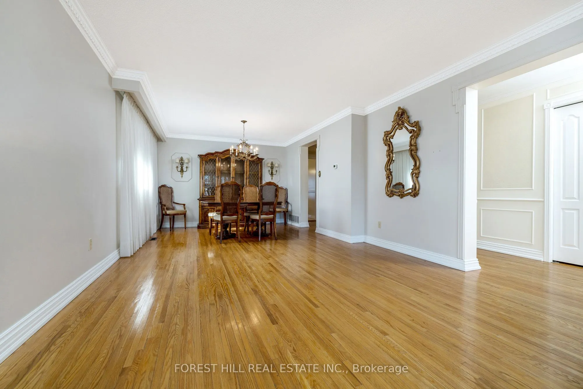 3441 Charmaine Heights