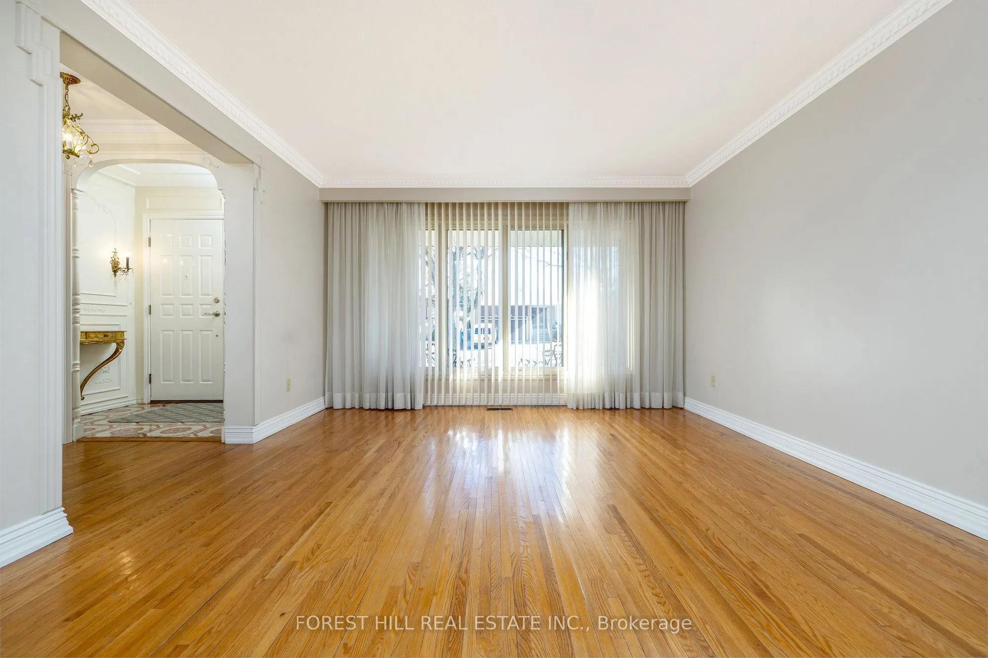 3441 Charmaine Heights