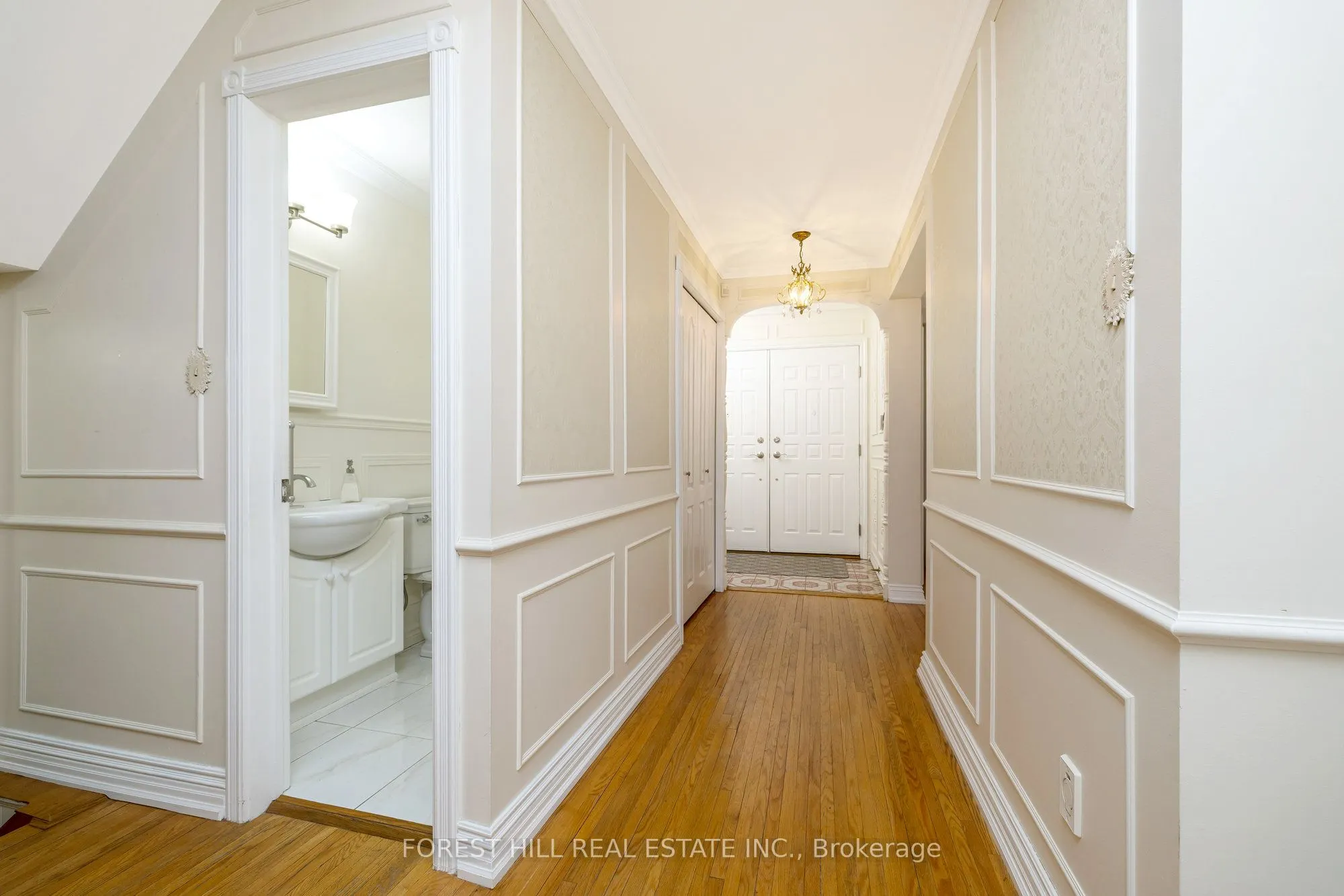 3441 Charmaine Heights