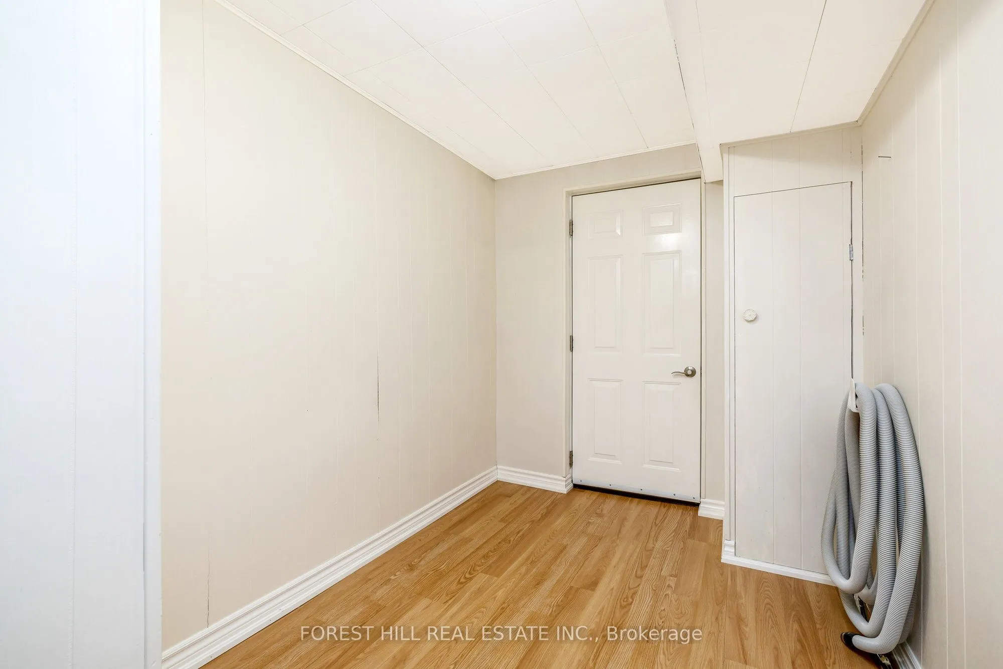 3441 Charmaine Heights