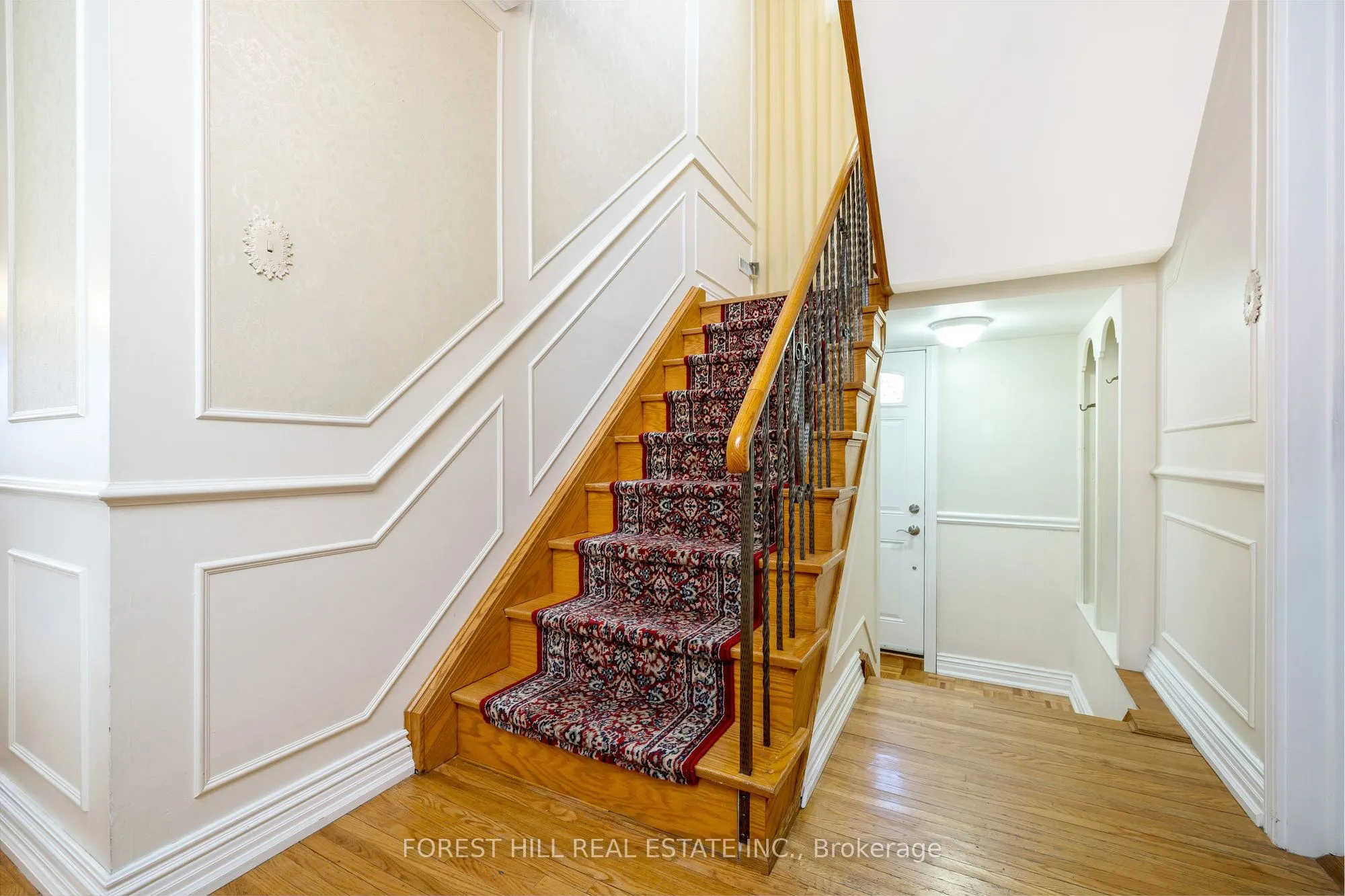3441 Charmaine Heights