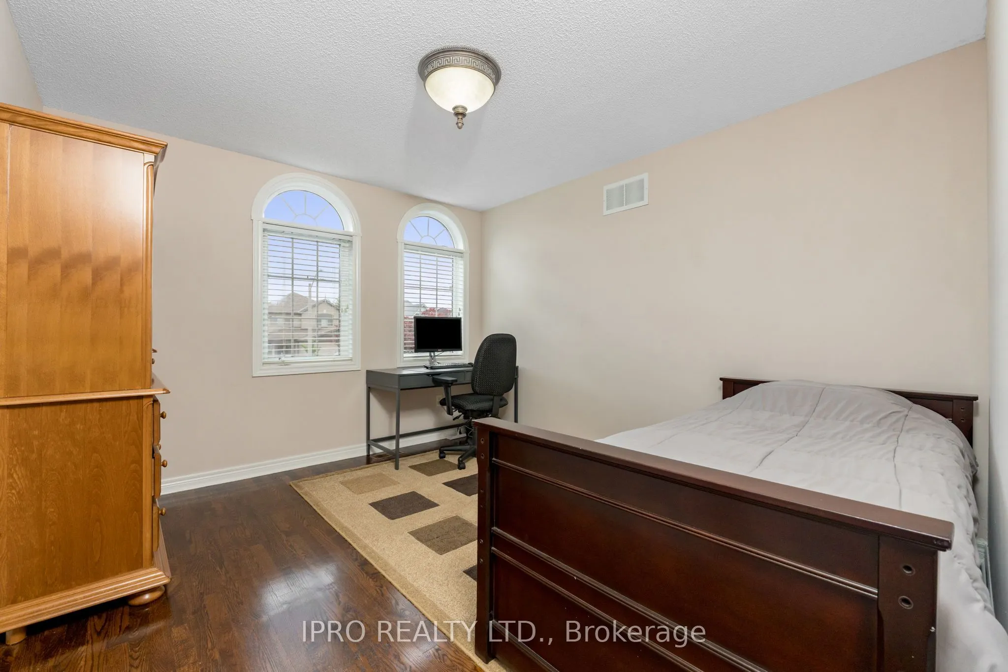 14 Porchlight Road