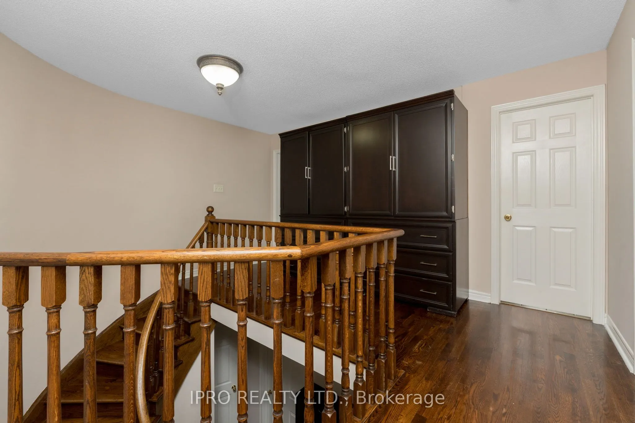 14 Porchlight Road