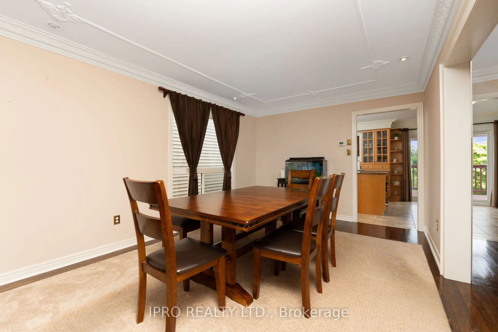 14 Porchlight Road