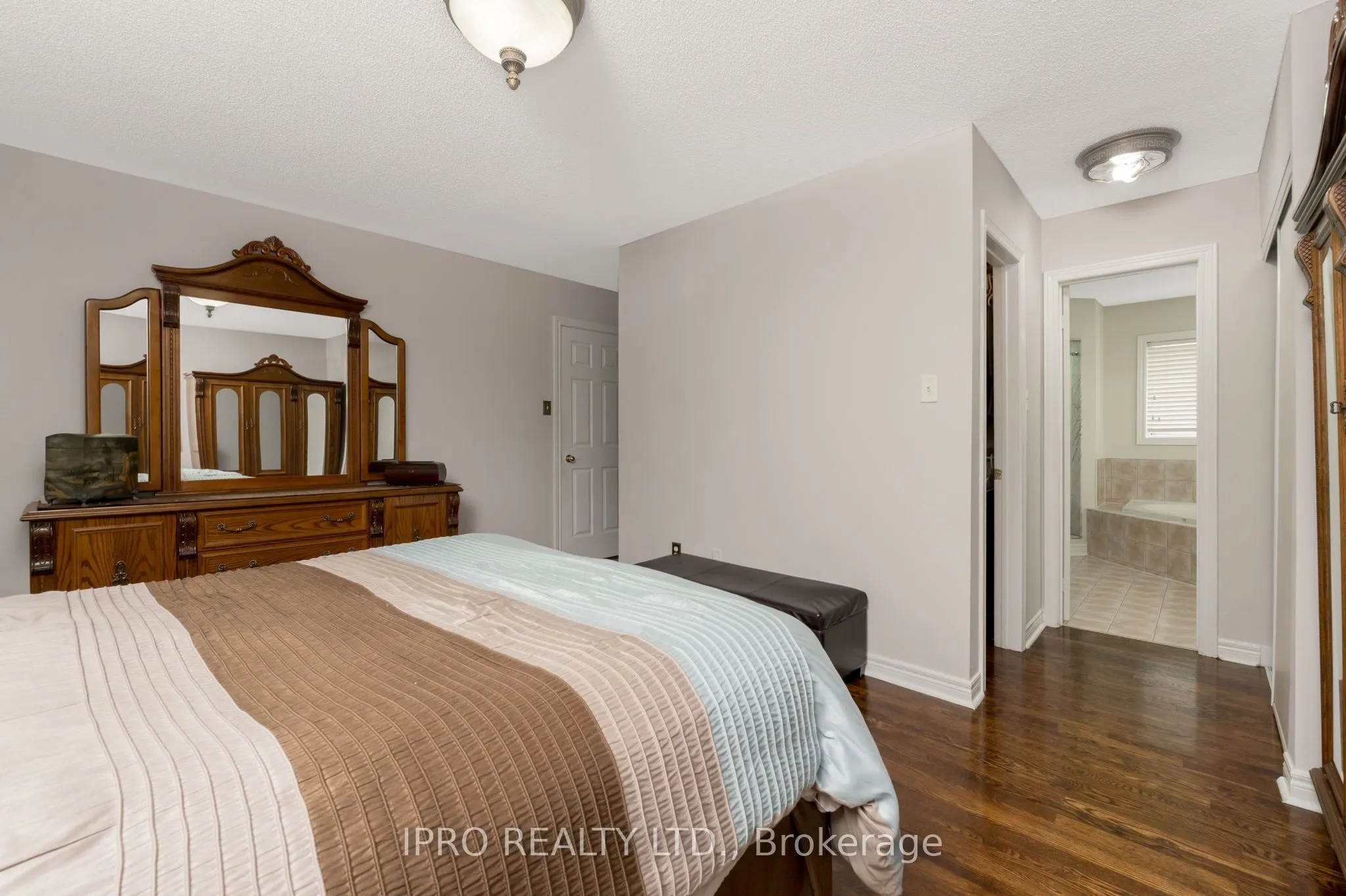 14 Porchlight Road