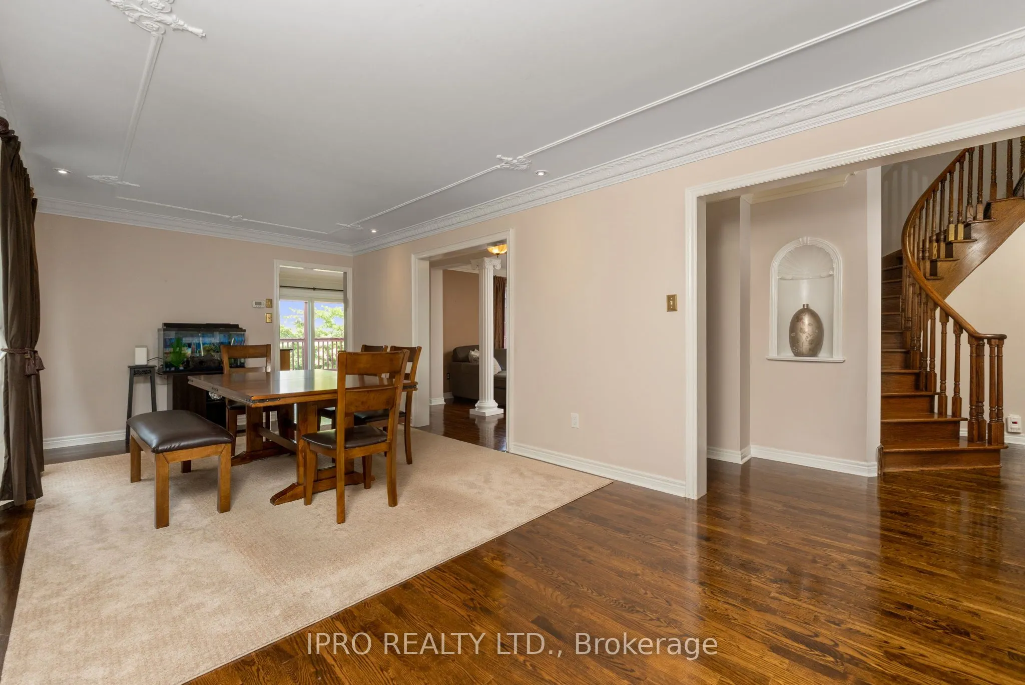 14 Porchlight Road
