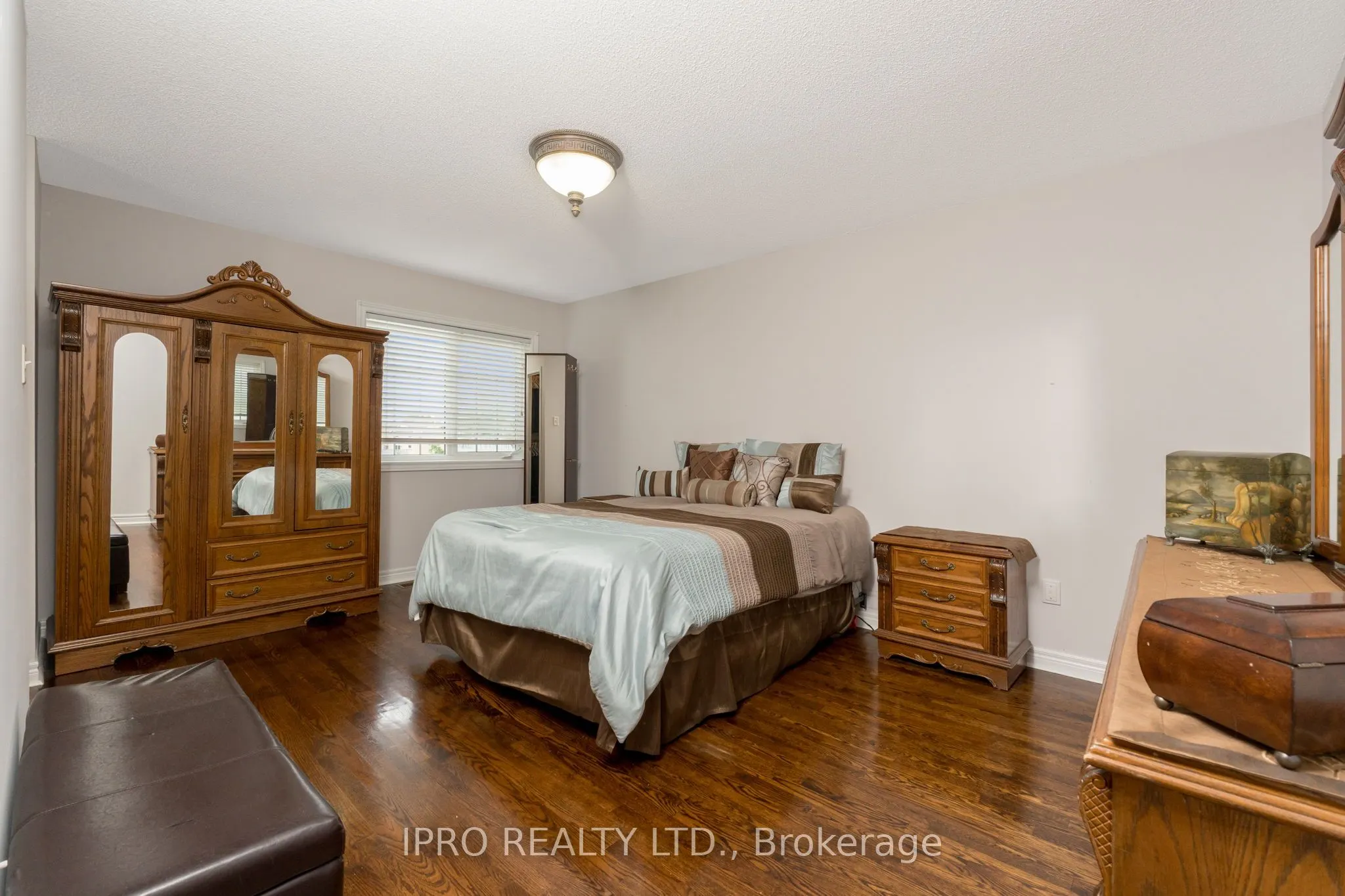 14 Porchlight Road