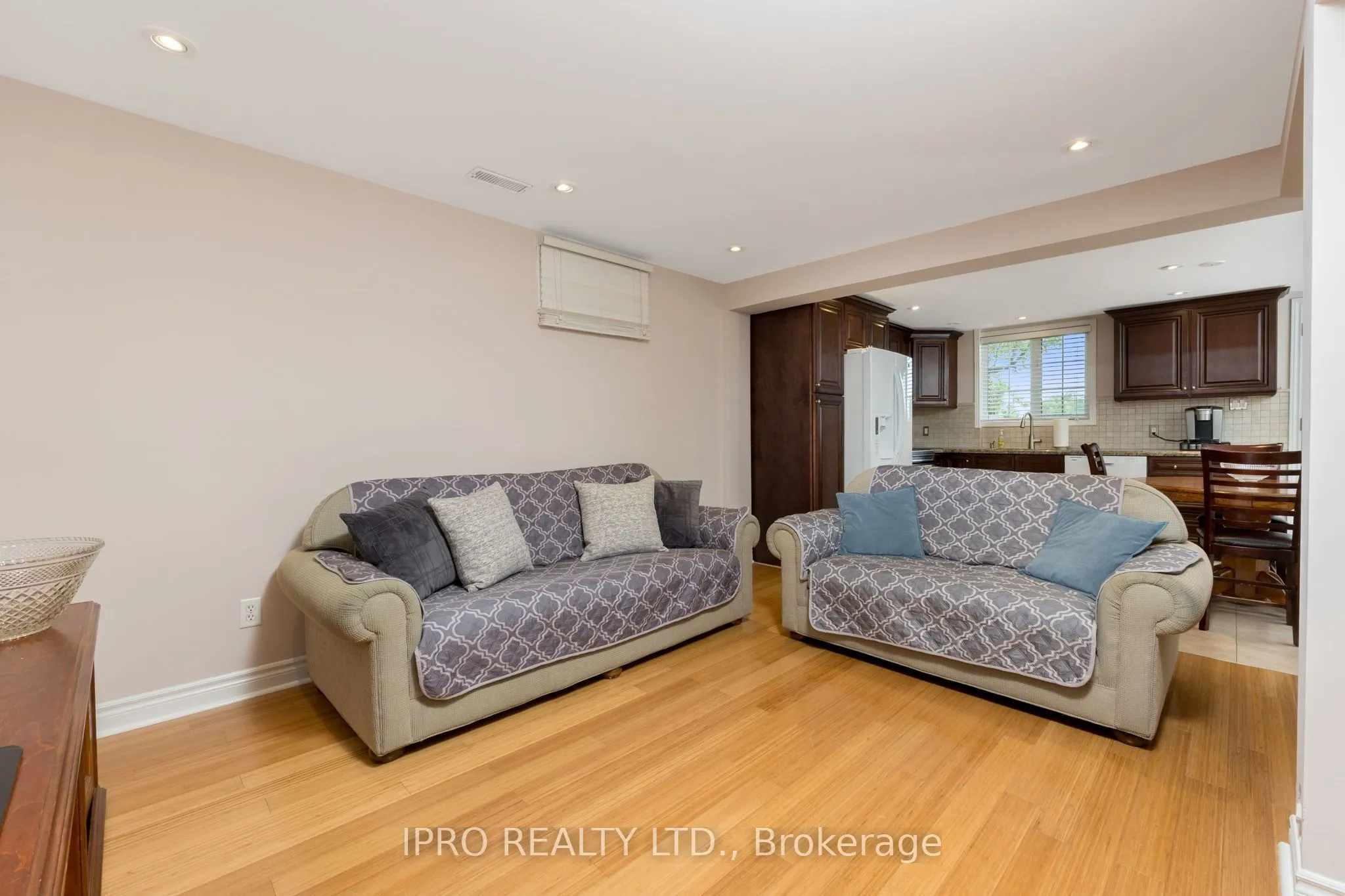 14 Porchlight Road