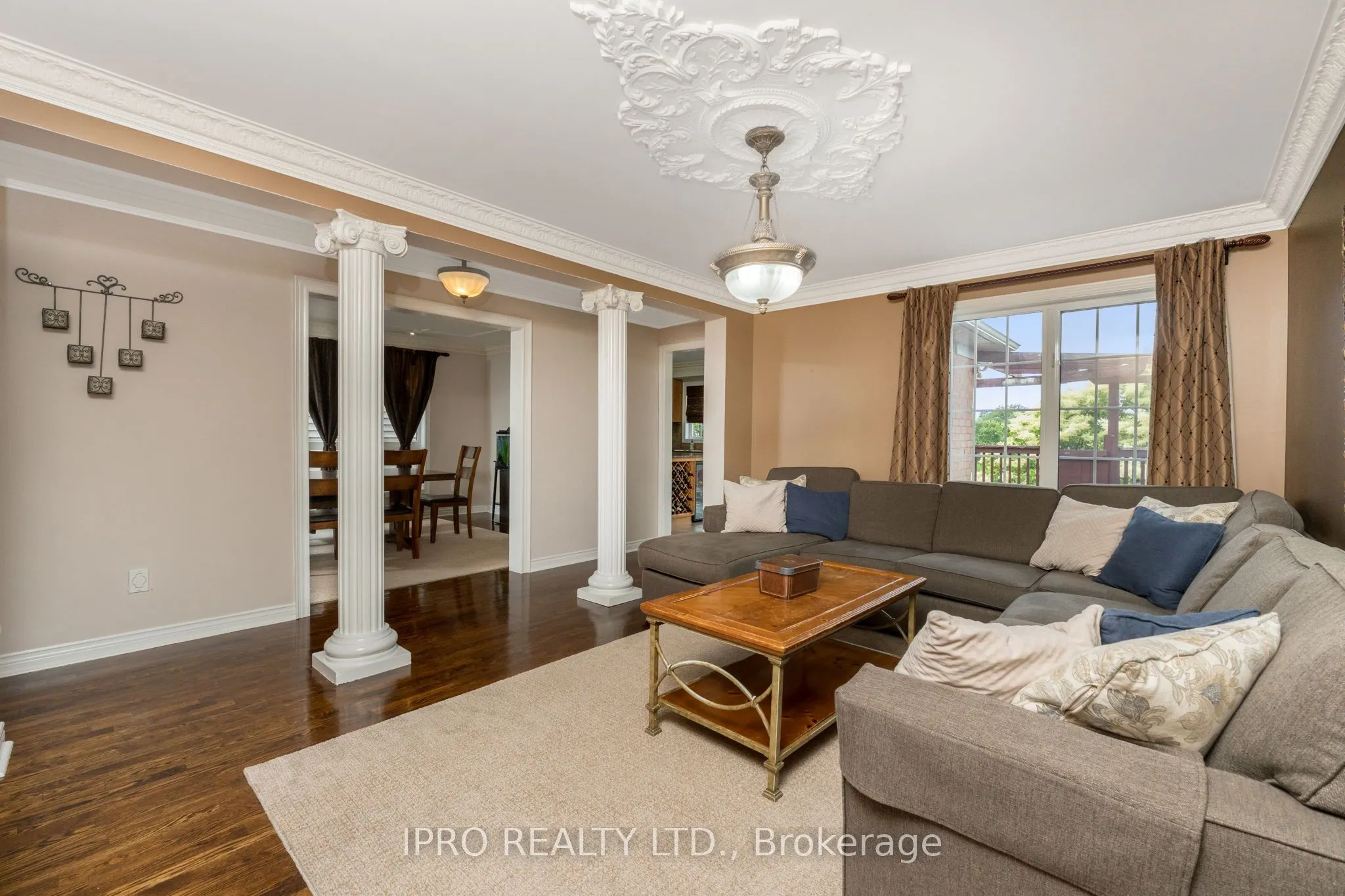 14 Porchlight Road