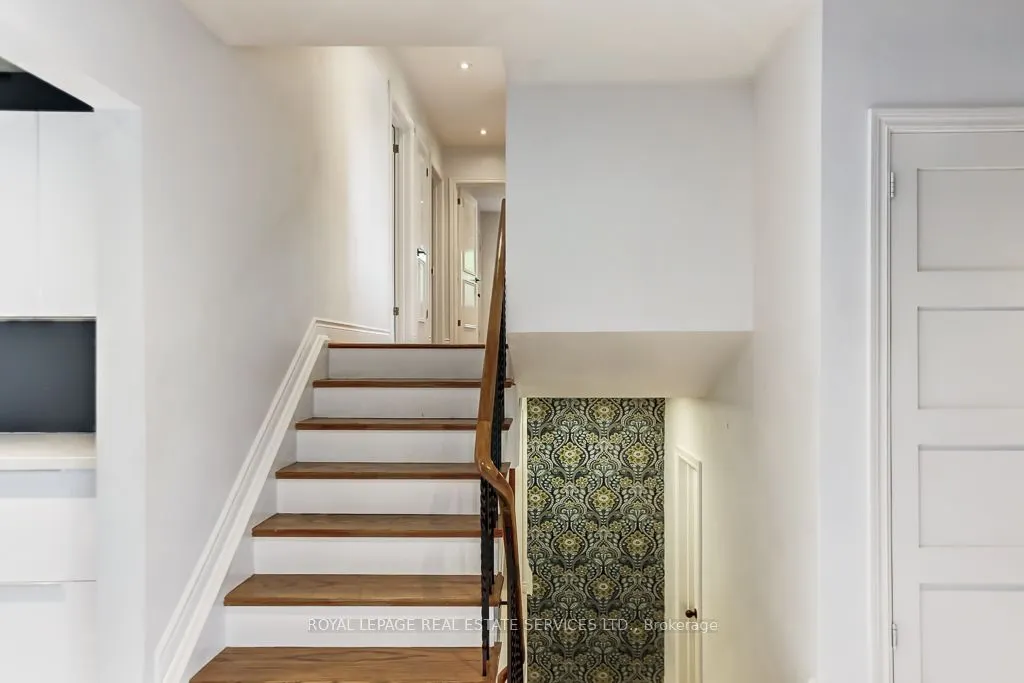 75 Ravensbourne Crescent