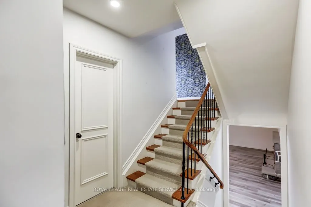 75 Ravensbourne Crescent