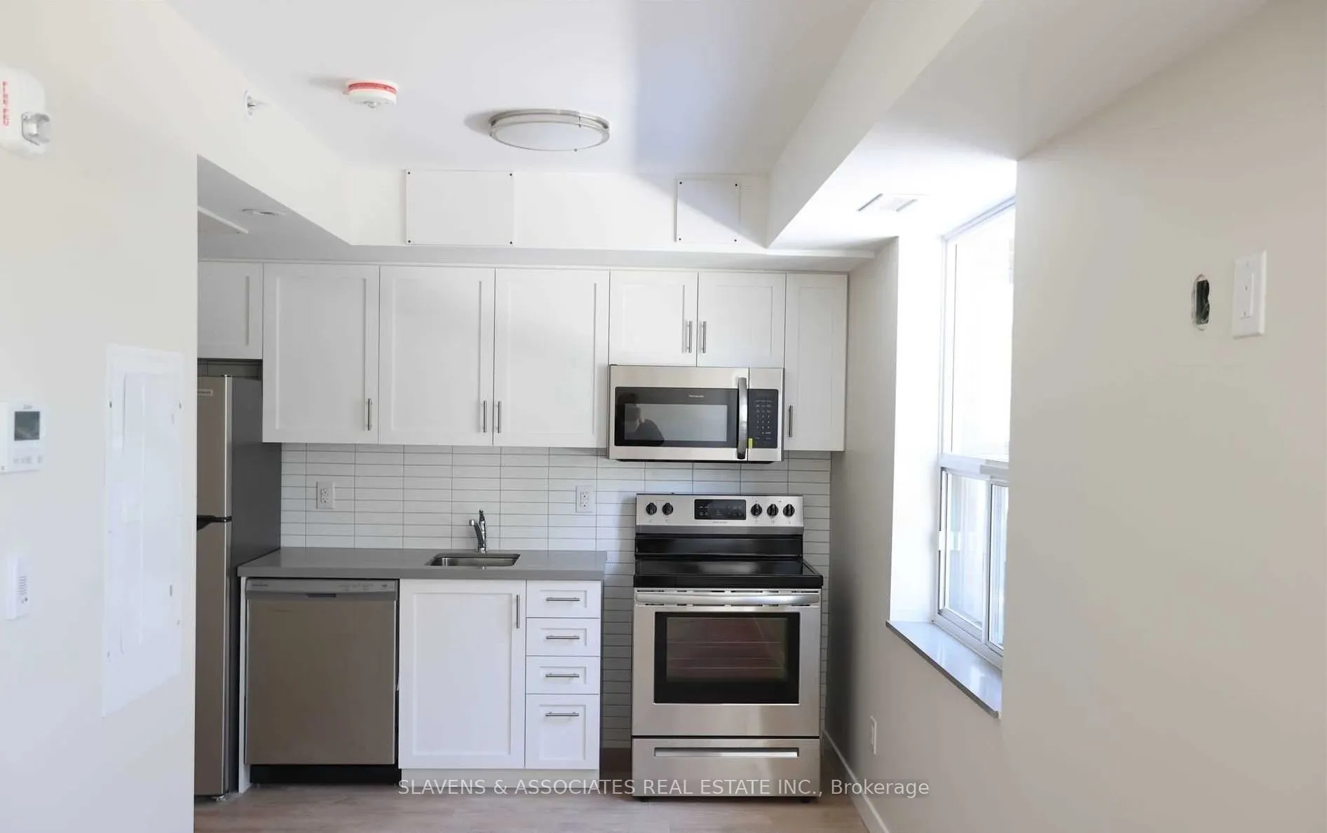 1012 Bloor Street W, #203
