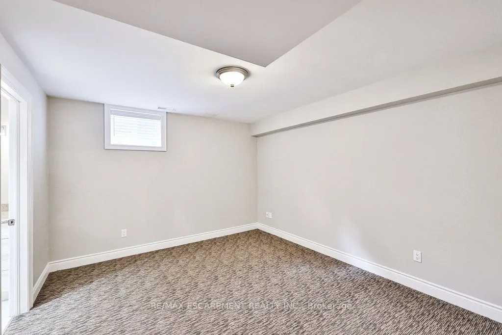 597 Hancock Way