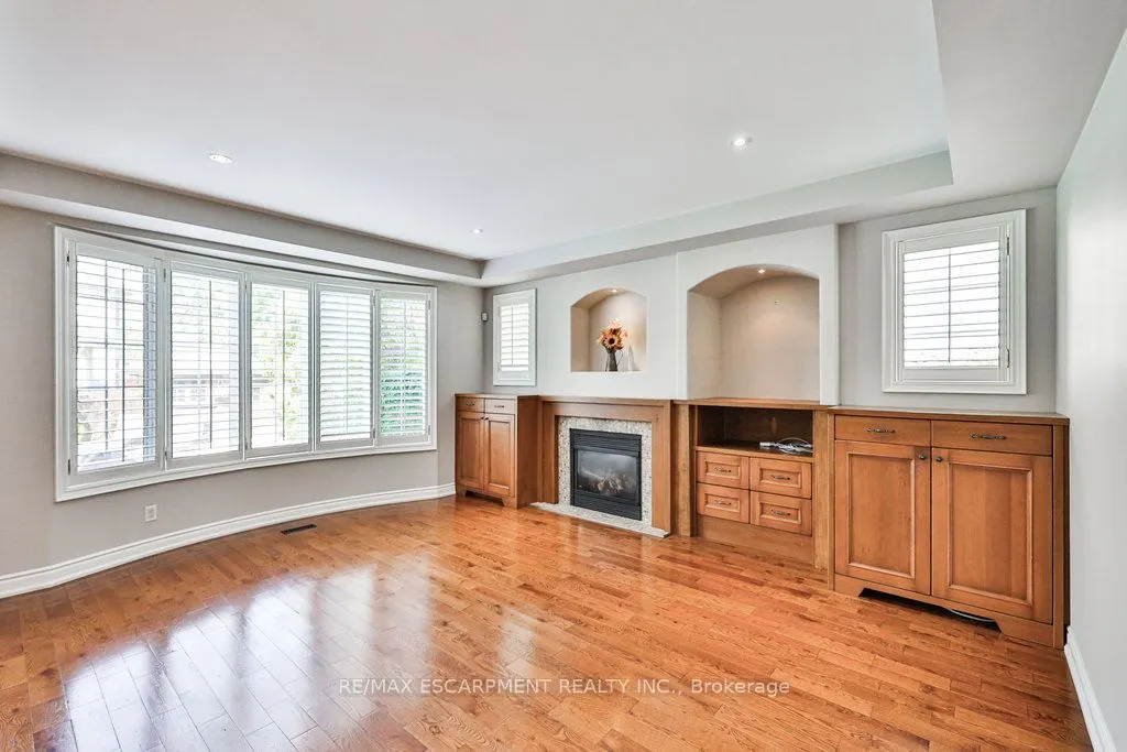 597 Hancock Way