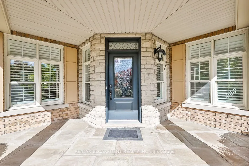 597 Hancock Way