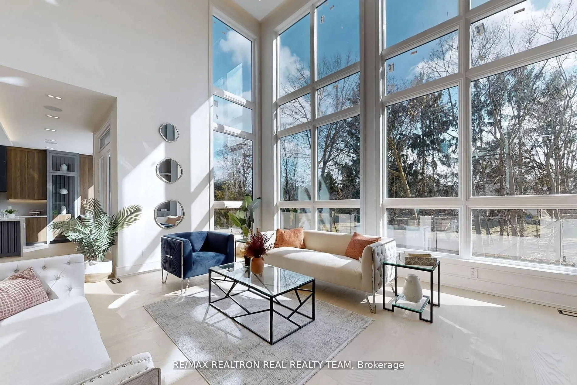 1362 Sedgewick Crescent