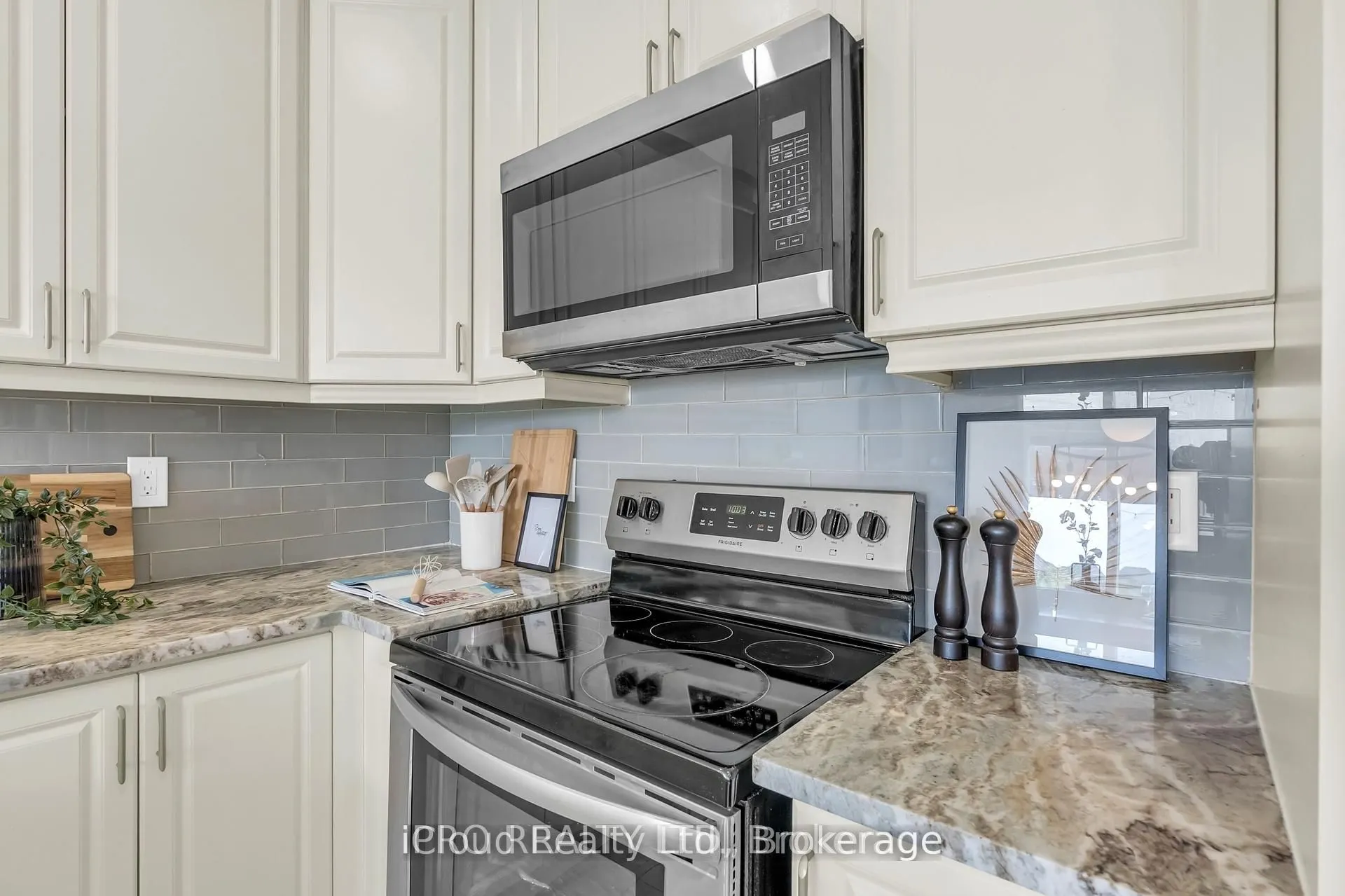 1139 Farmstead Drive