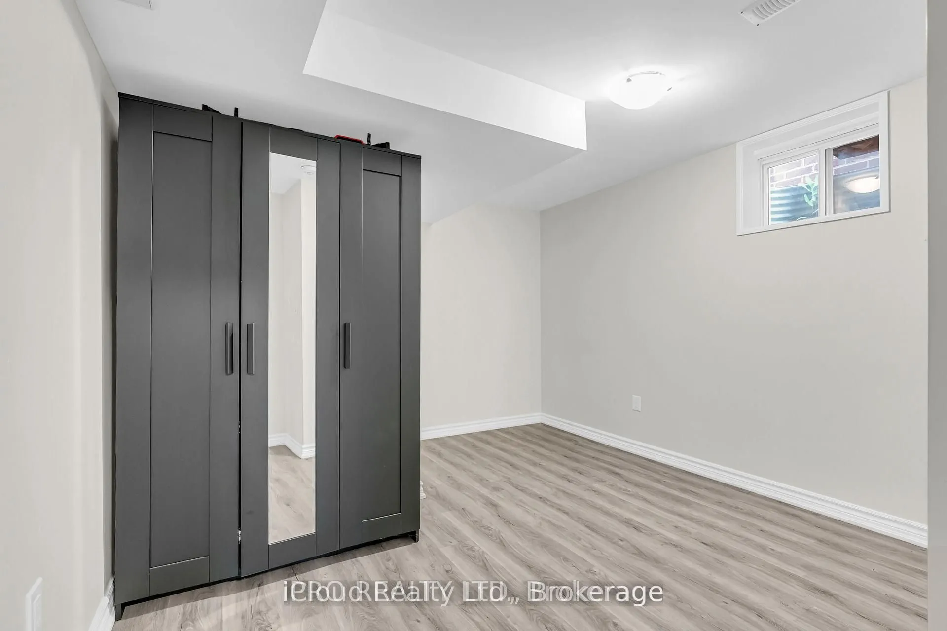 1139 Farmstead Drive