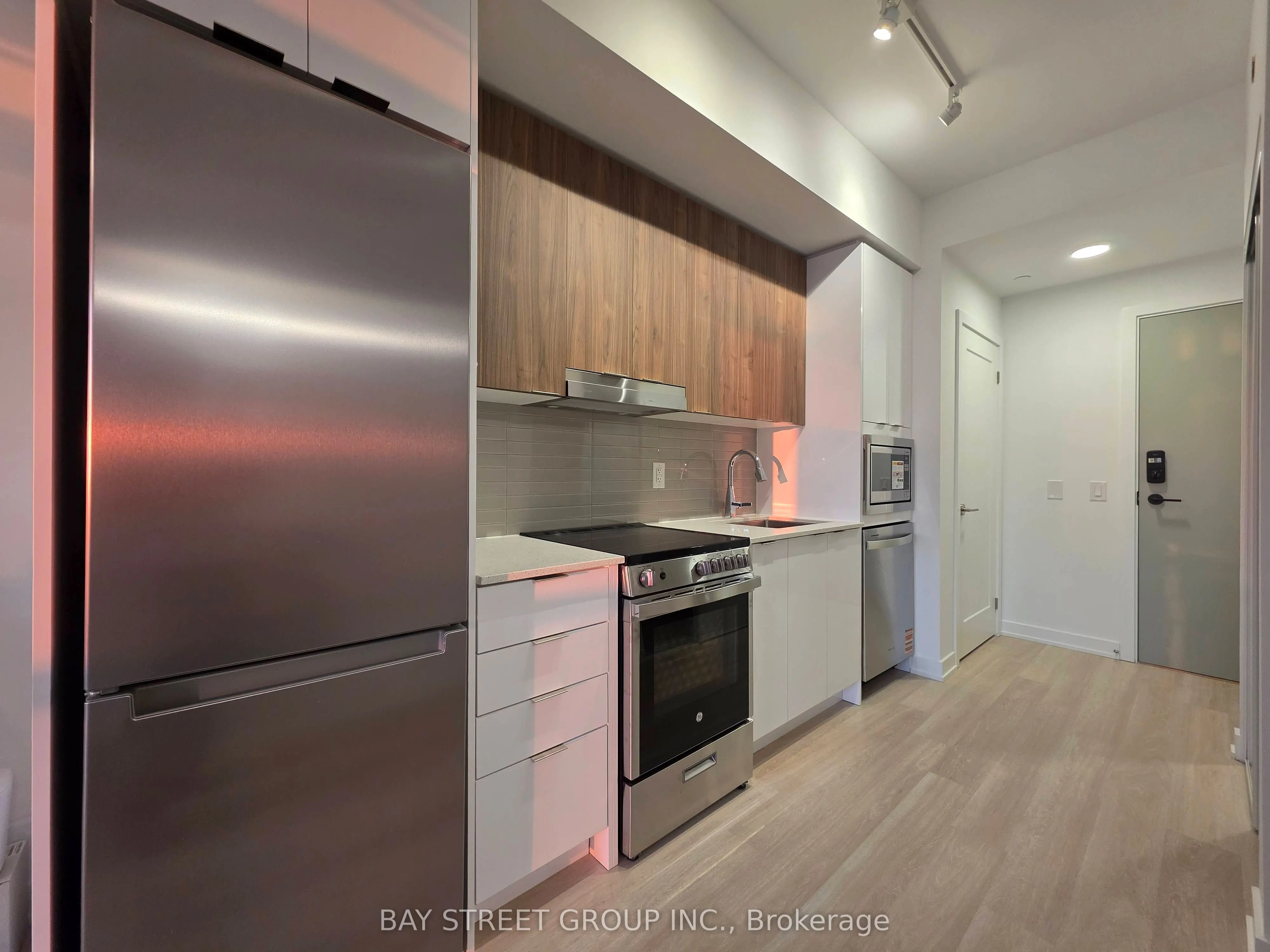 5105 Hurontario Street, #2009