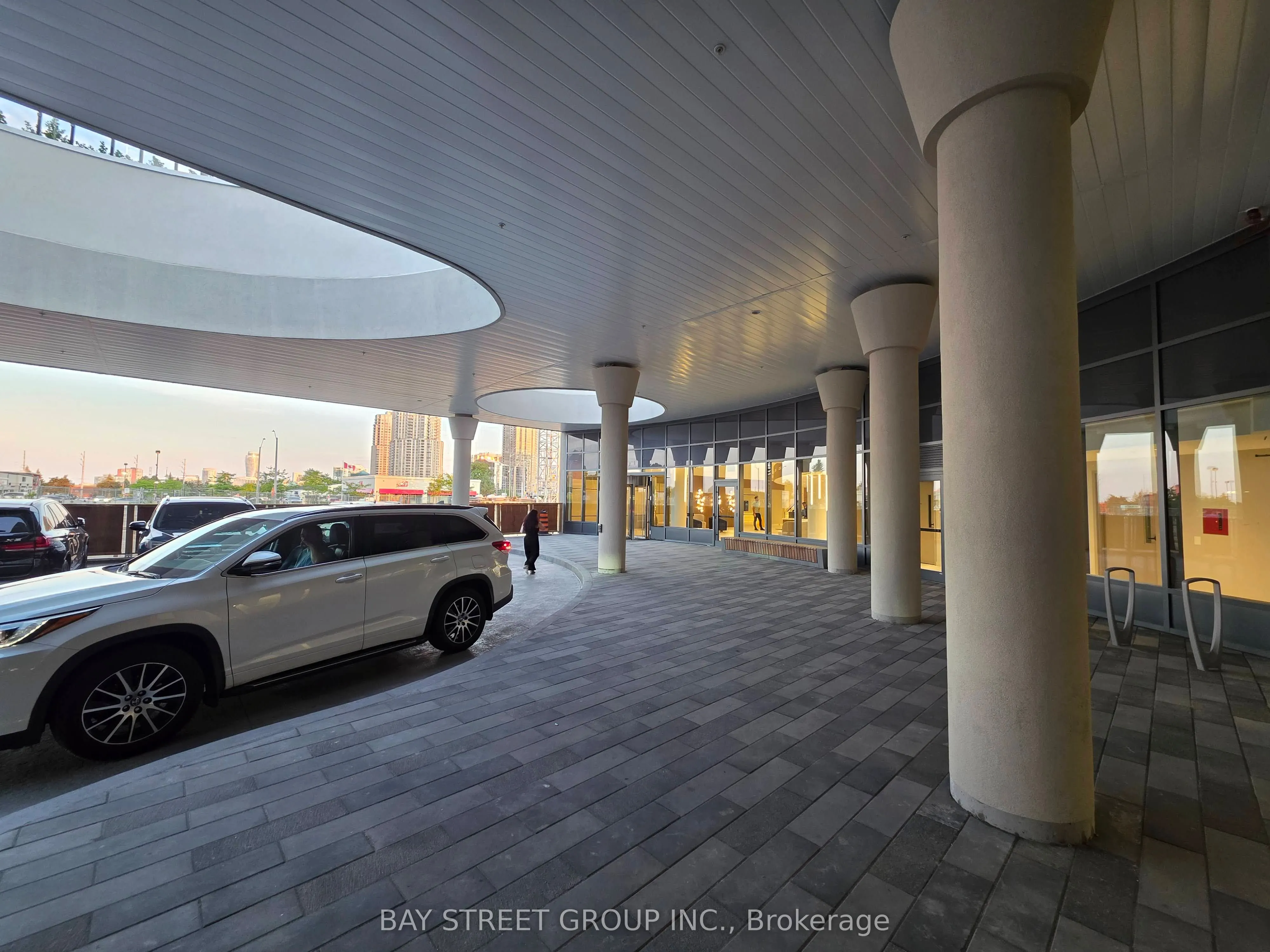 5105 Hurontario Street, #2009