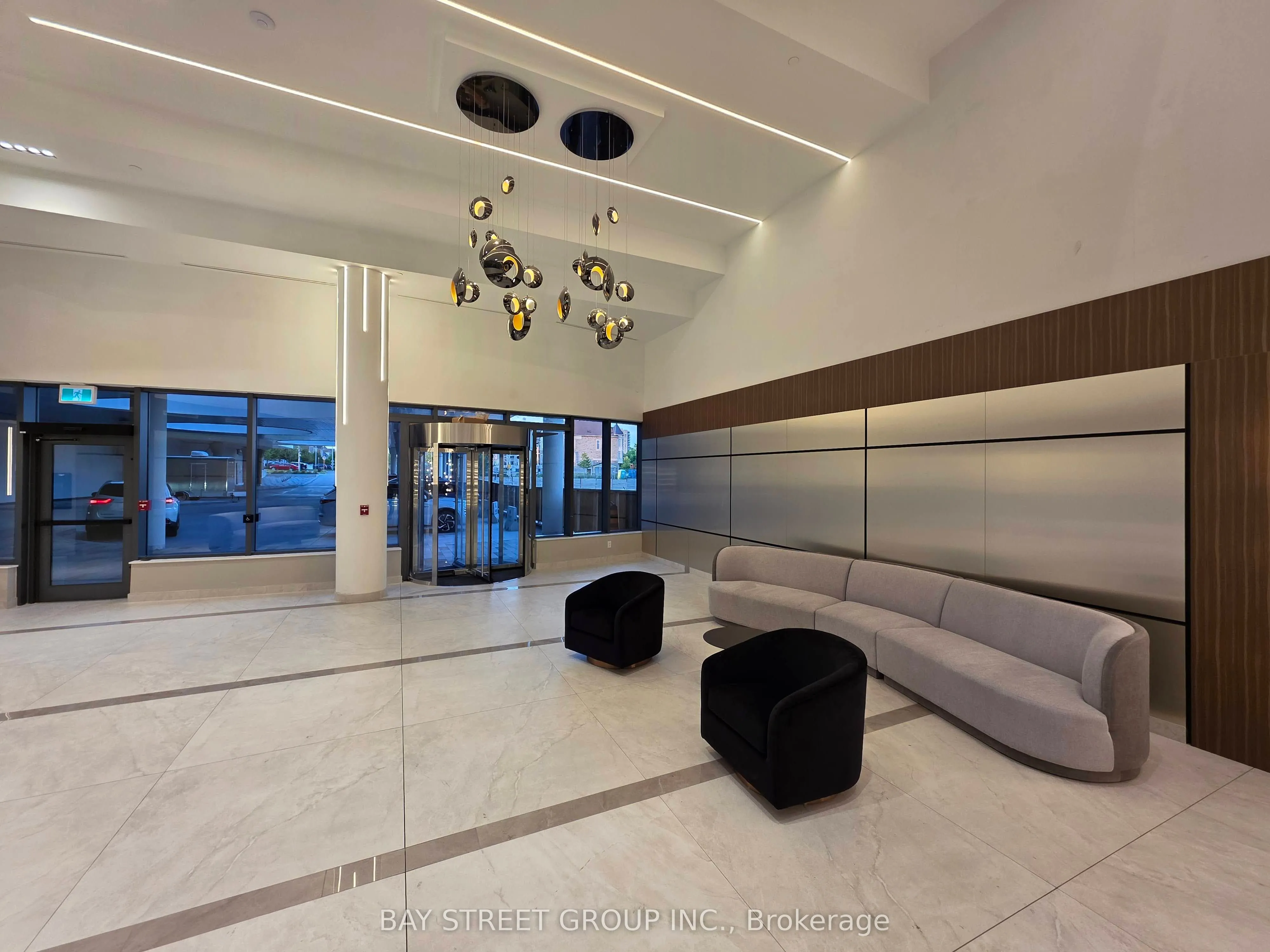 5105 Hurontario Street, #2009