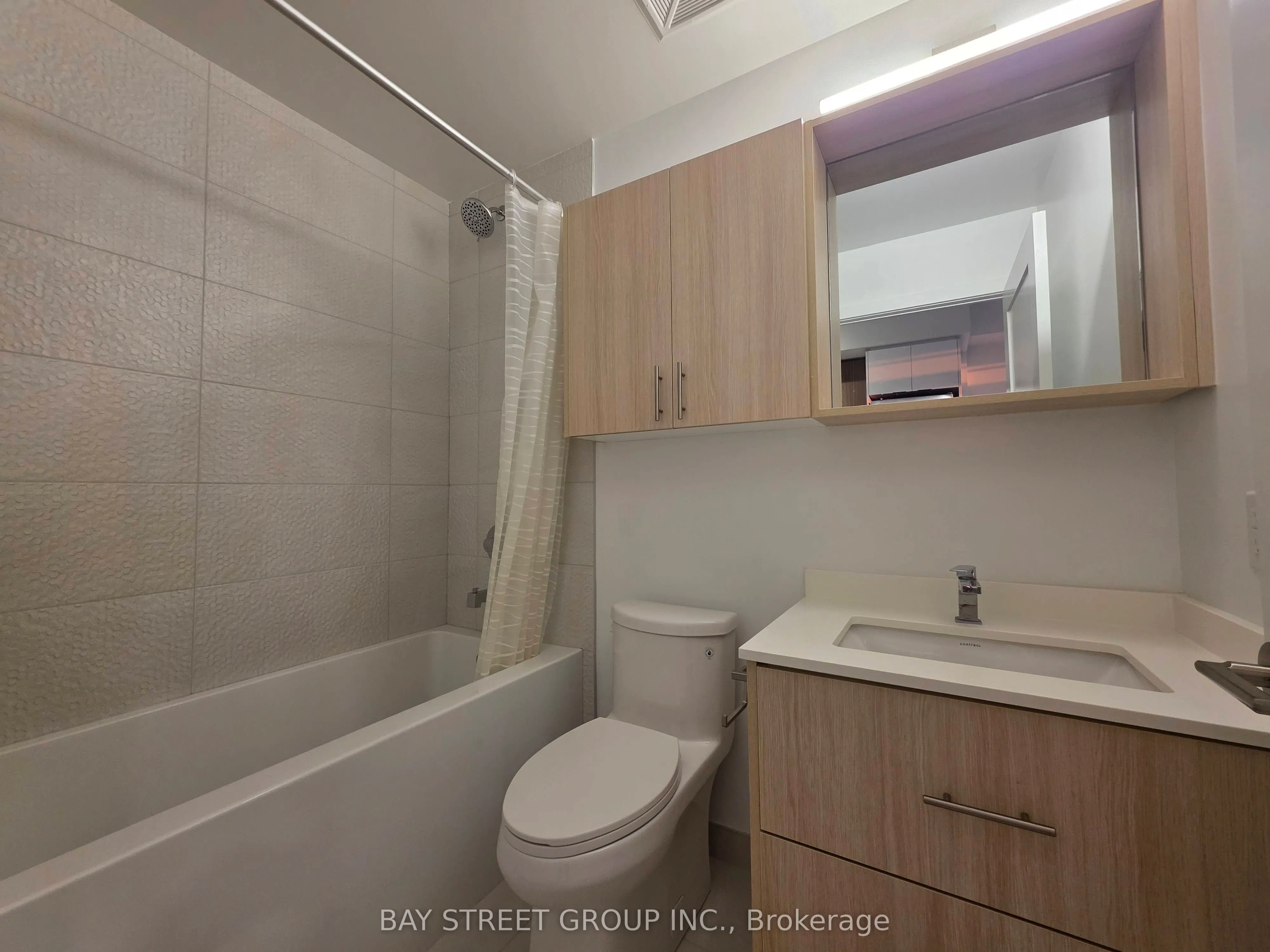 5105 Hurontario Street, #2009