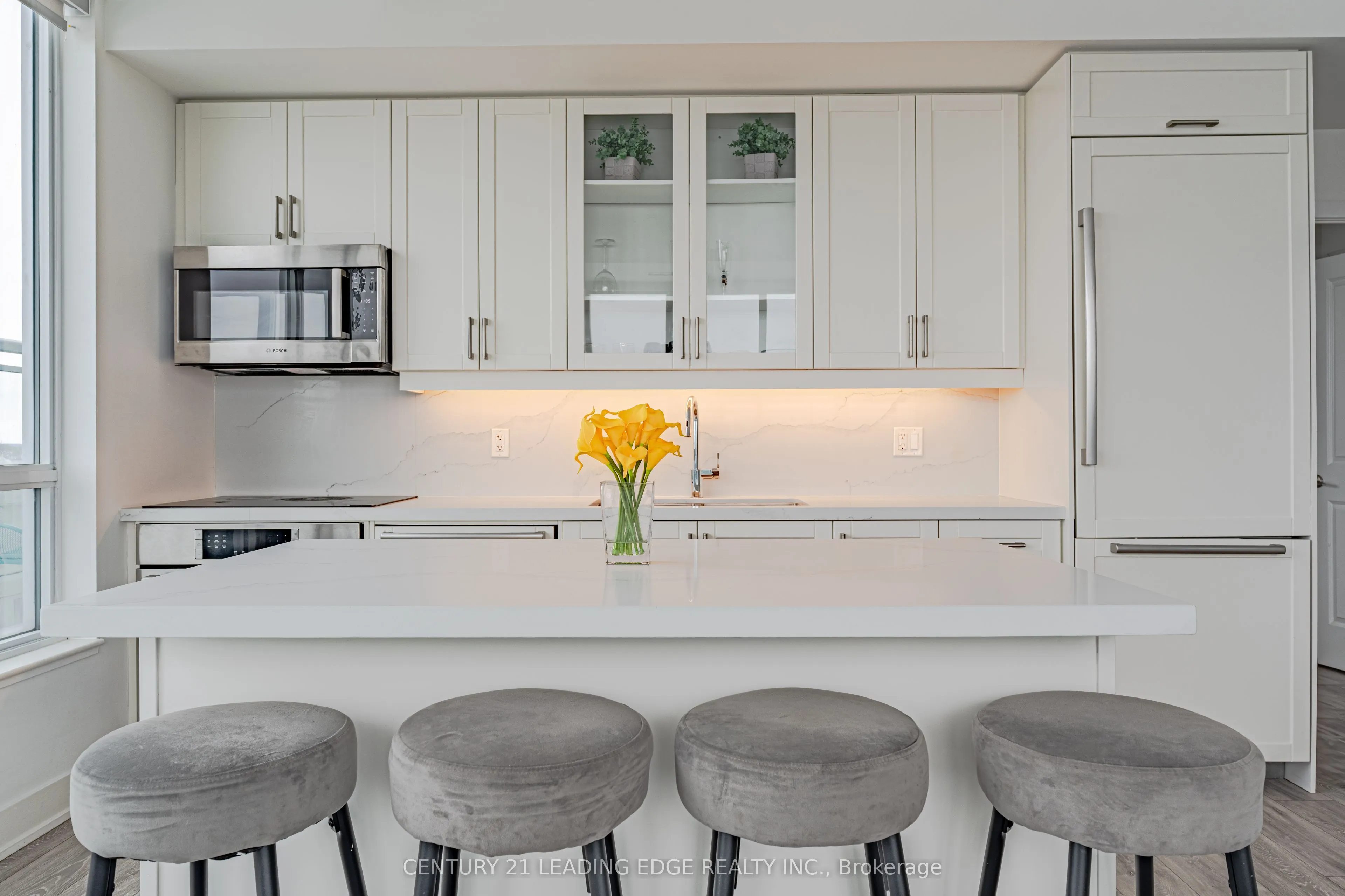1050 MAIN Street E, #610