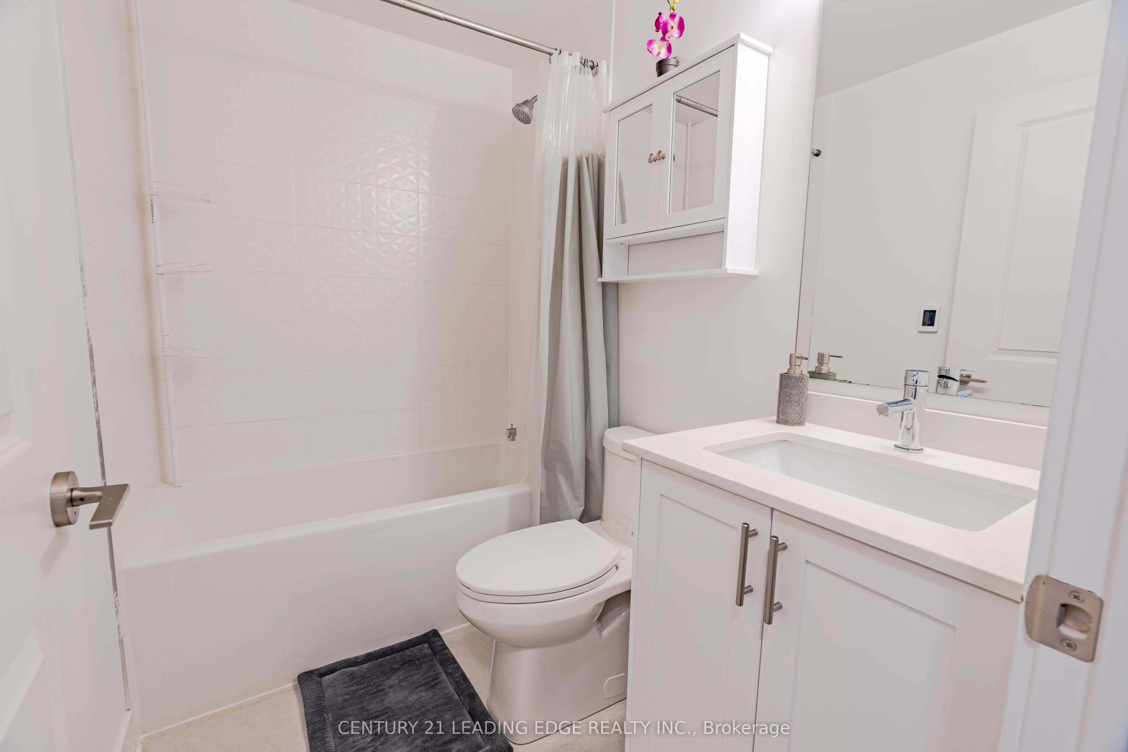 1050 MAIN Street E, #610