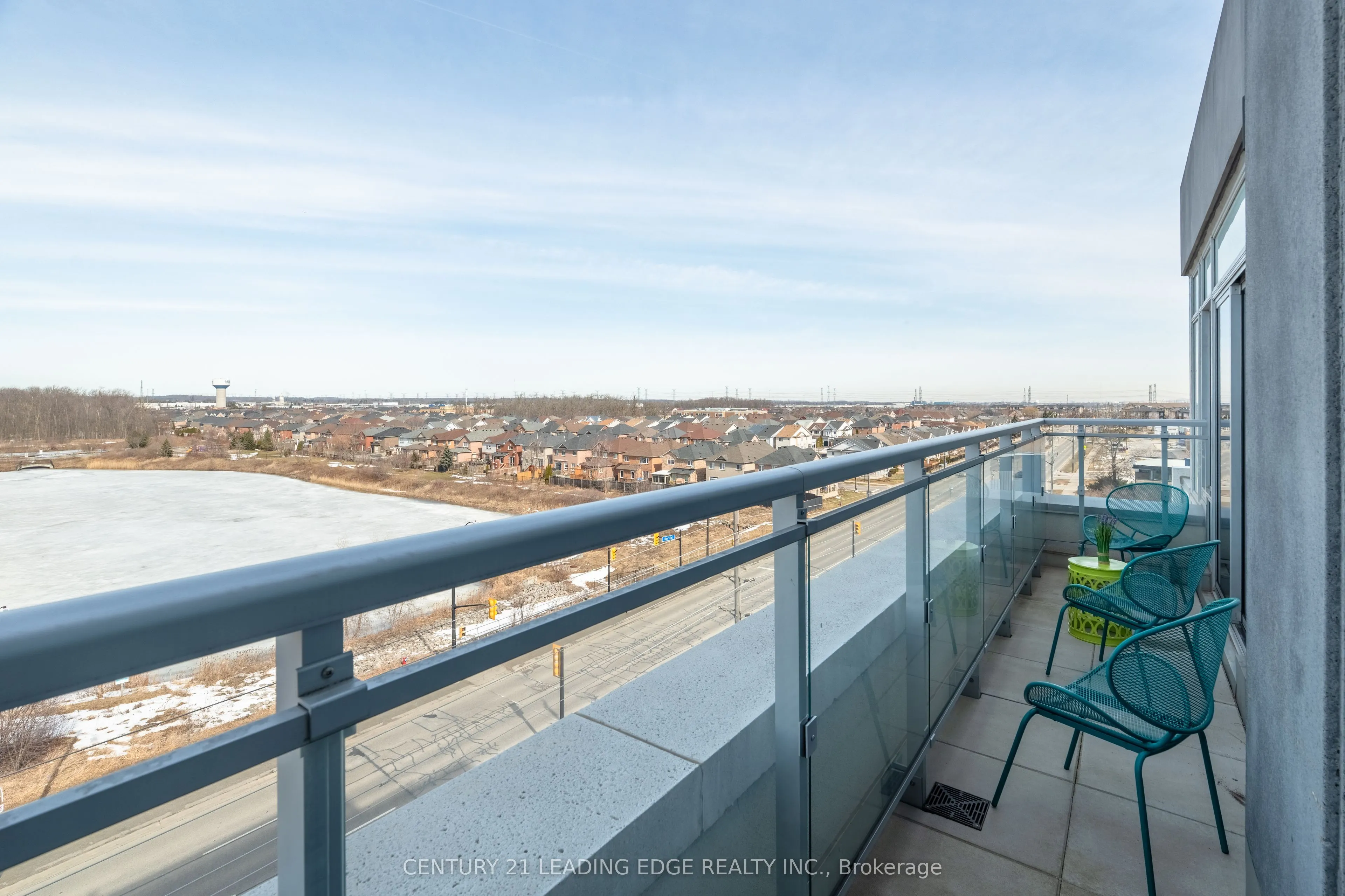 1050 MAIN Street E, #610