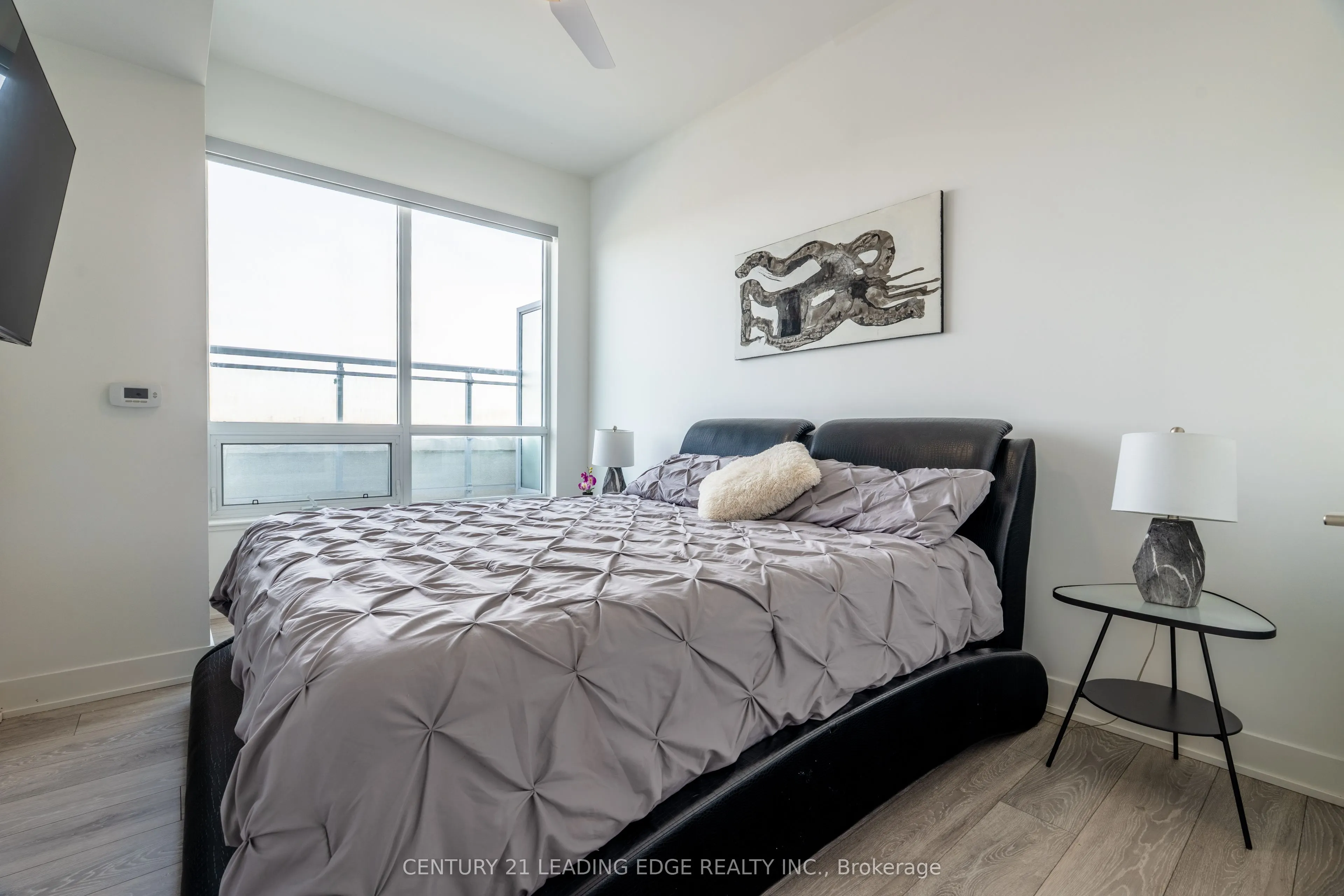 1050 MAIN Street E, #610