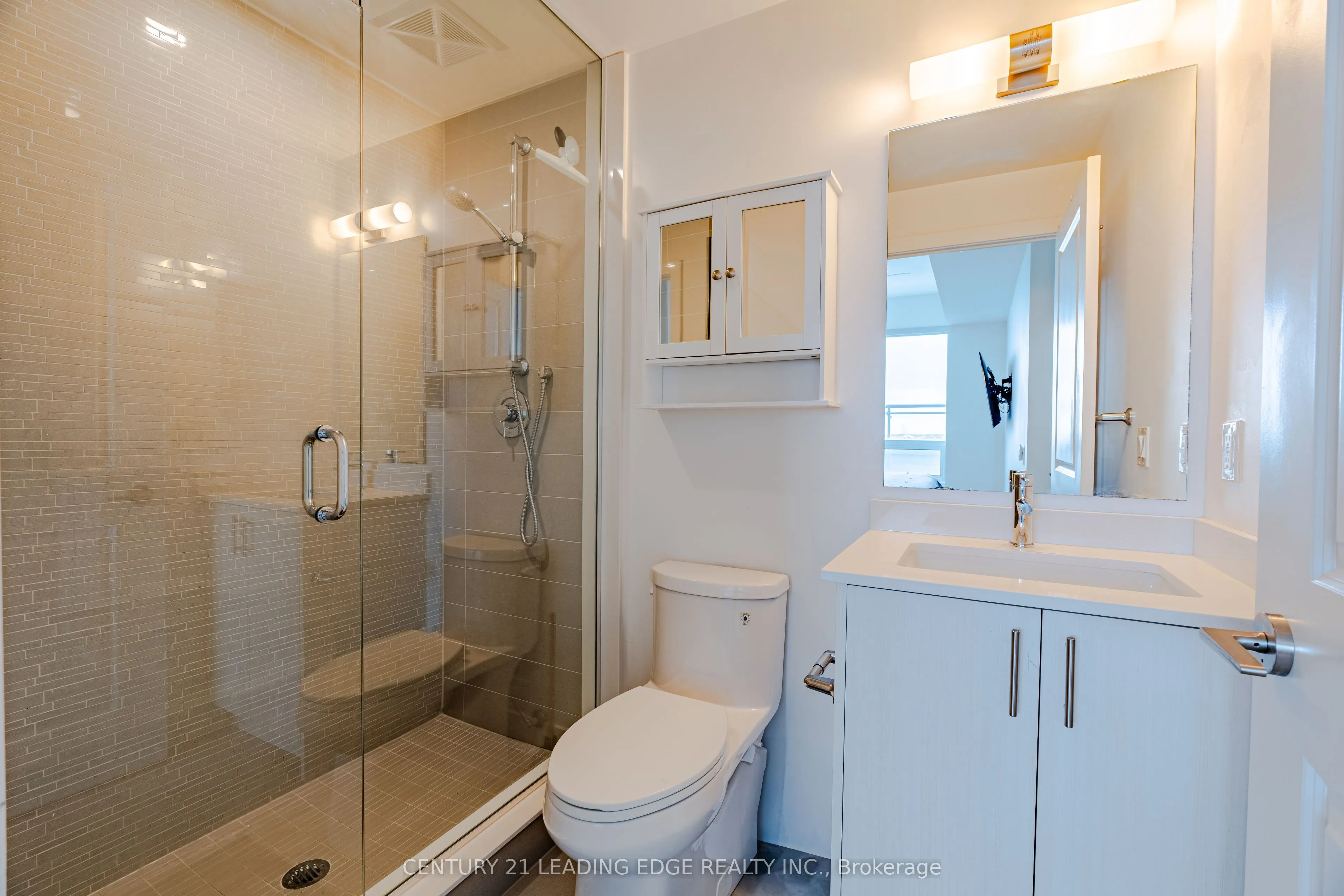 1050 MAIN Street E, #610
