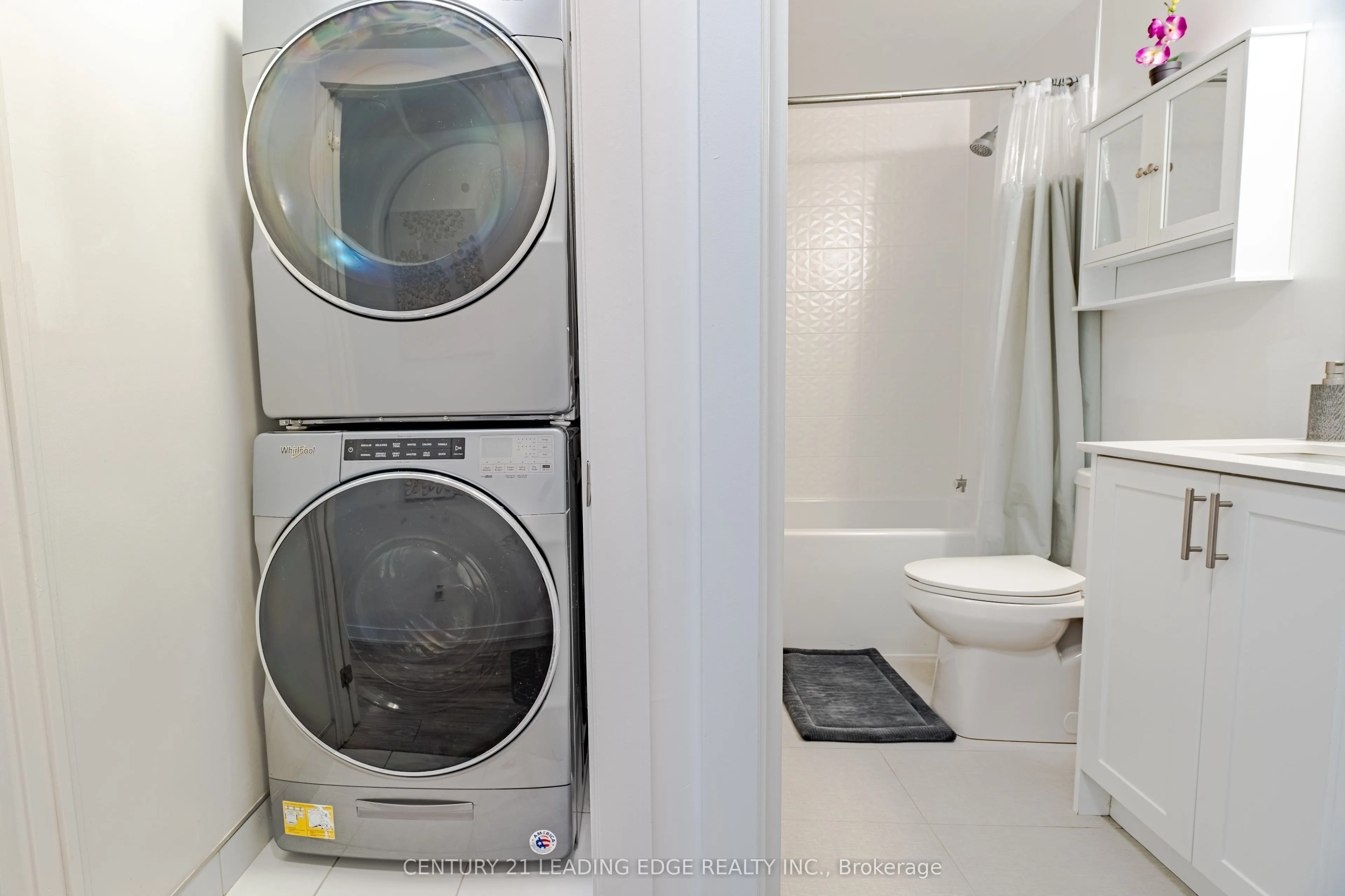 1050 MAIN Street E, #610