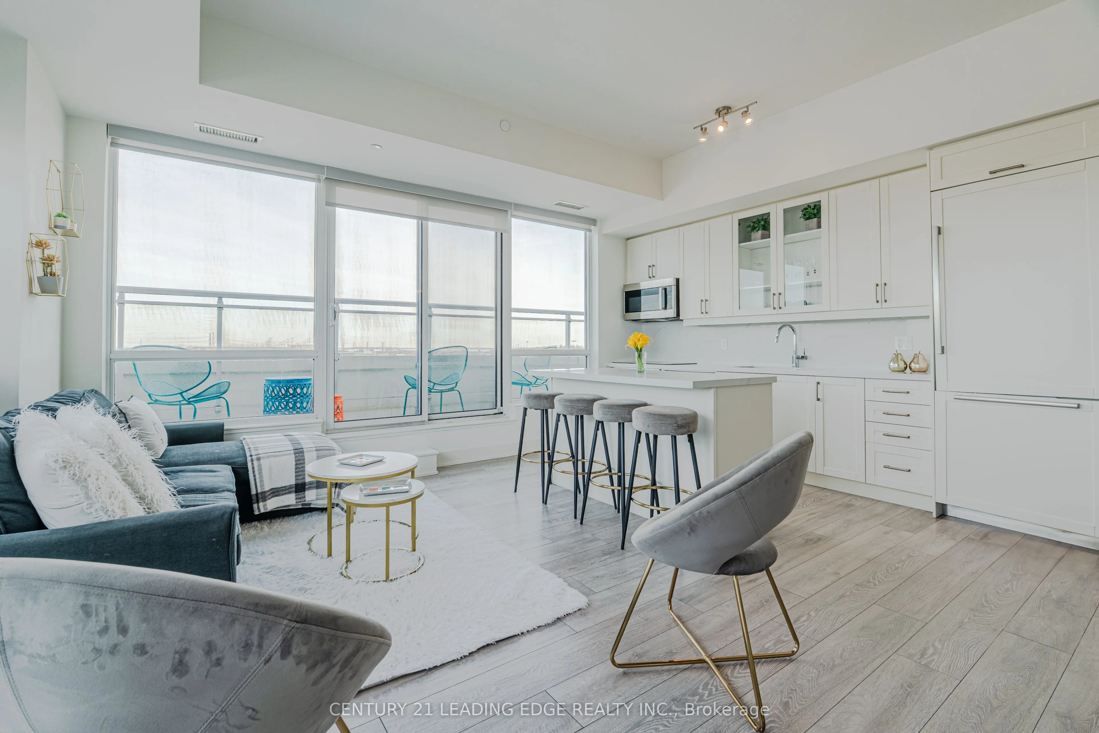 1050 MAIN Street E, #610