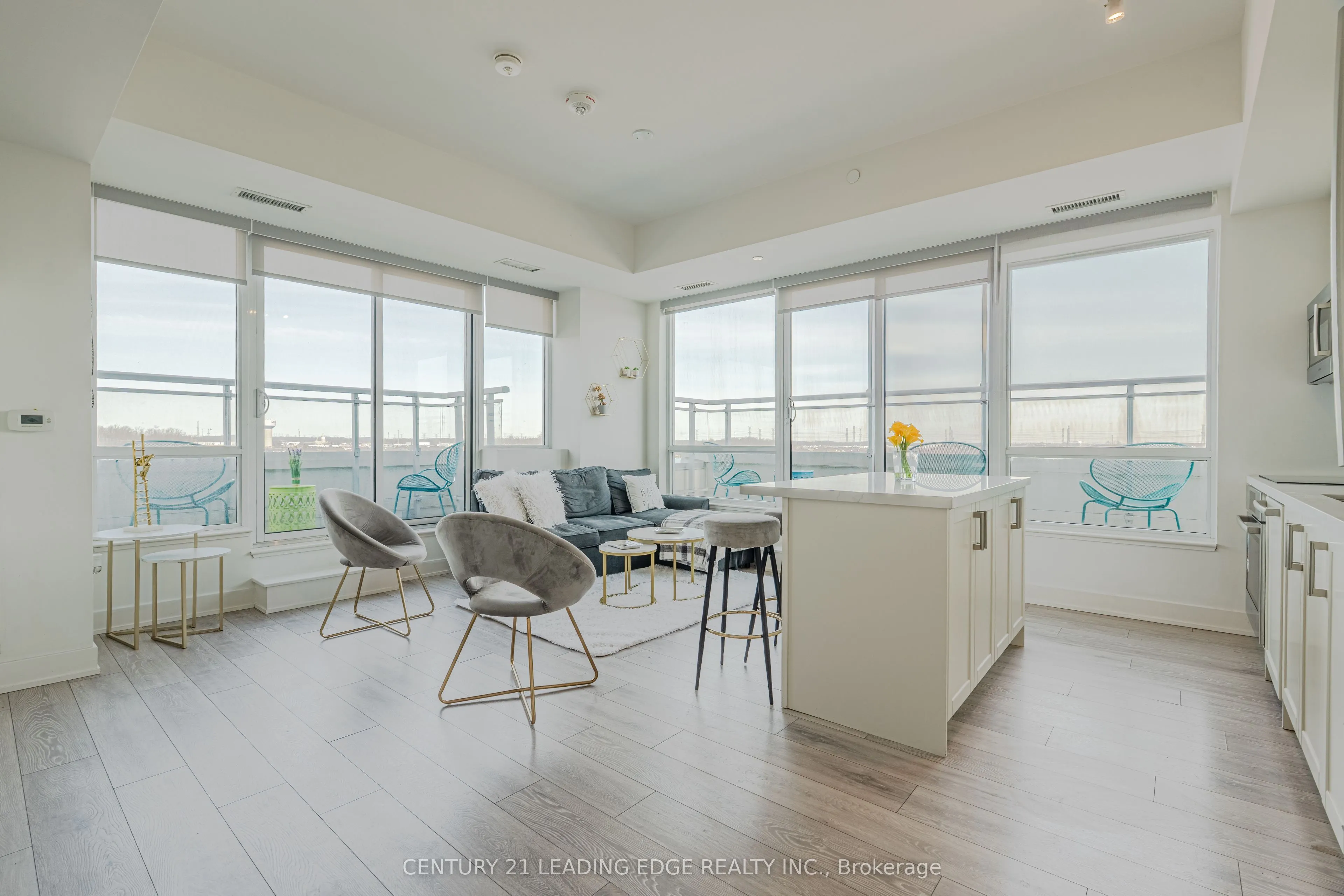 1050 MAIN Street E, #610